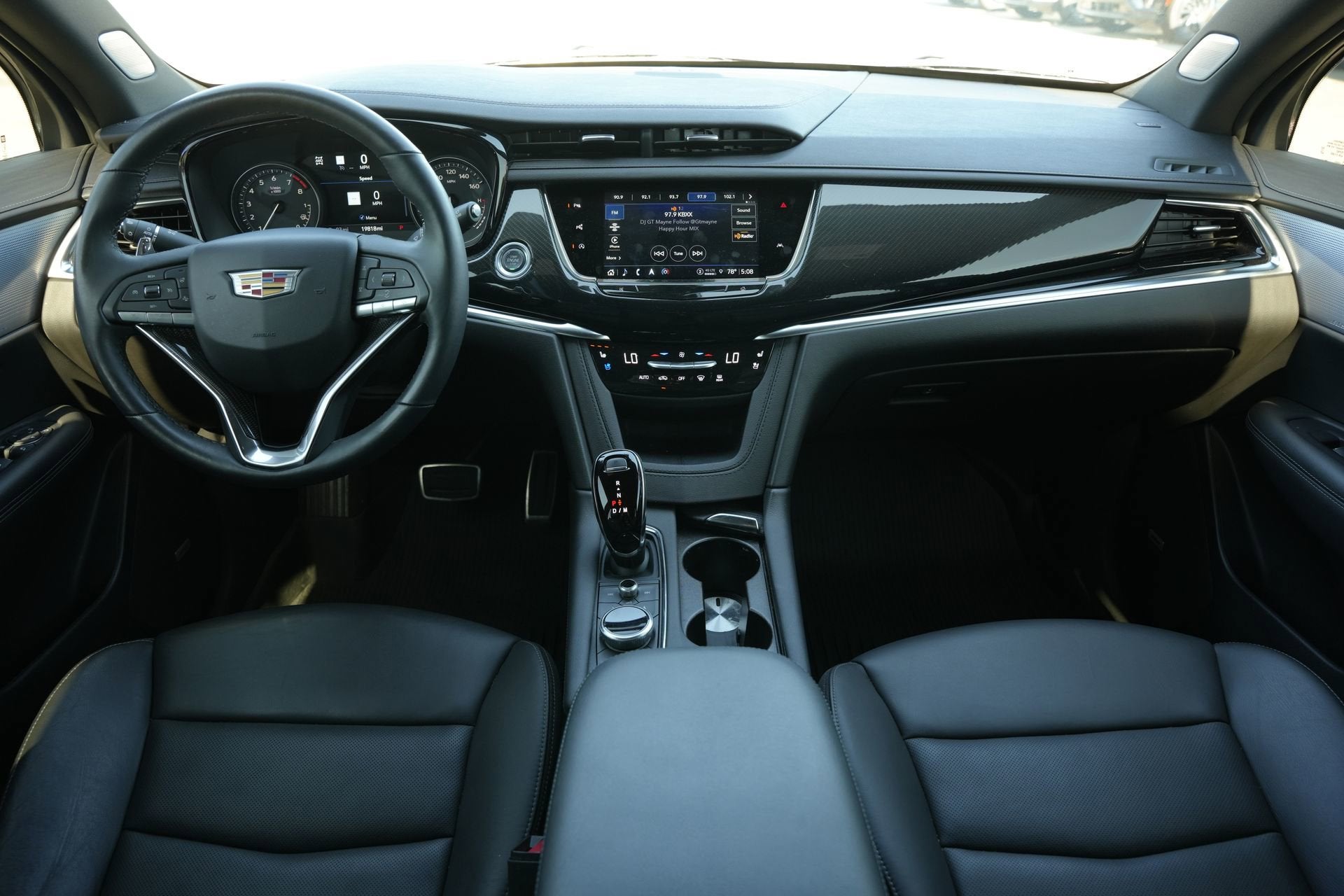 2025 Cadillac XT6 Sport