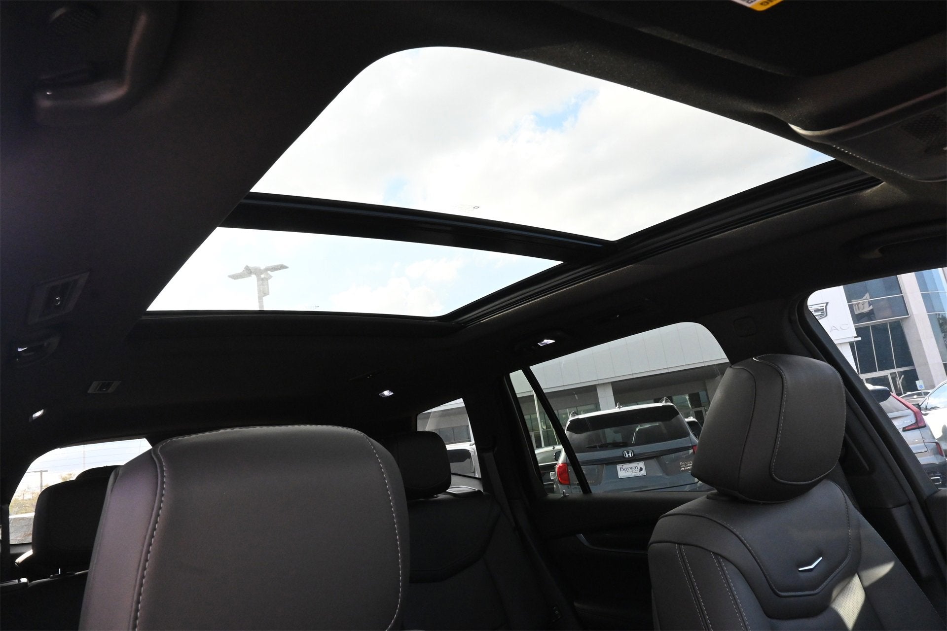 2025 Cadillac XT6 Sport