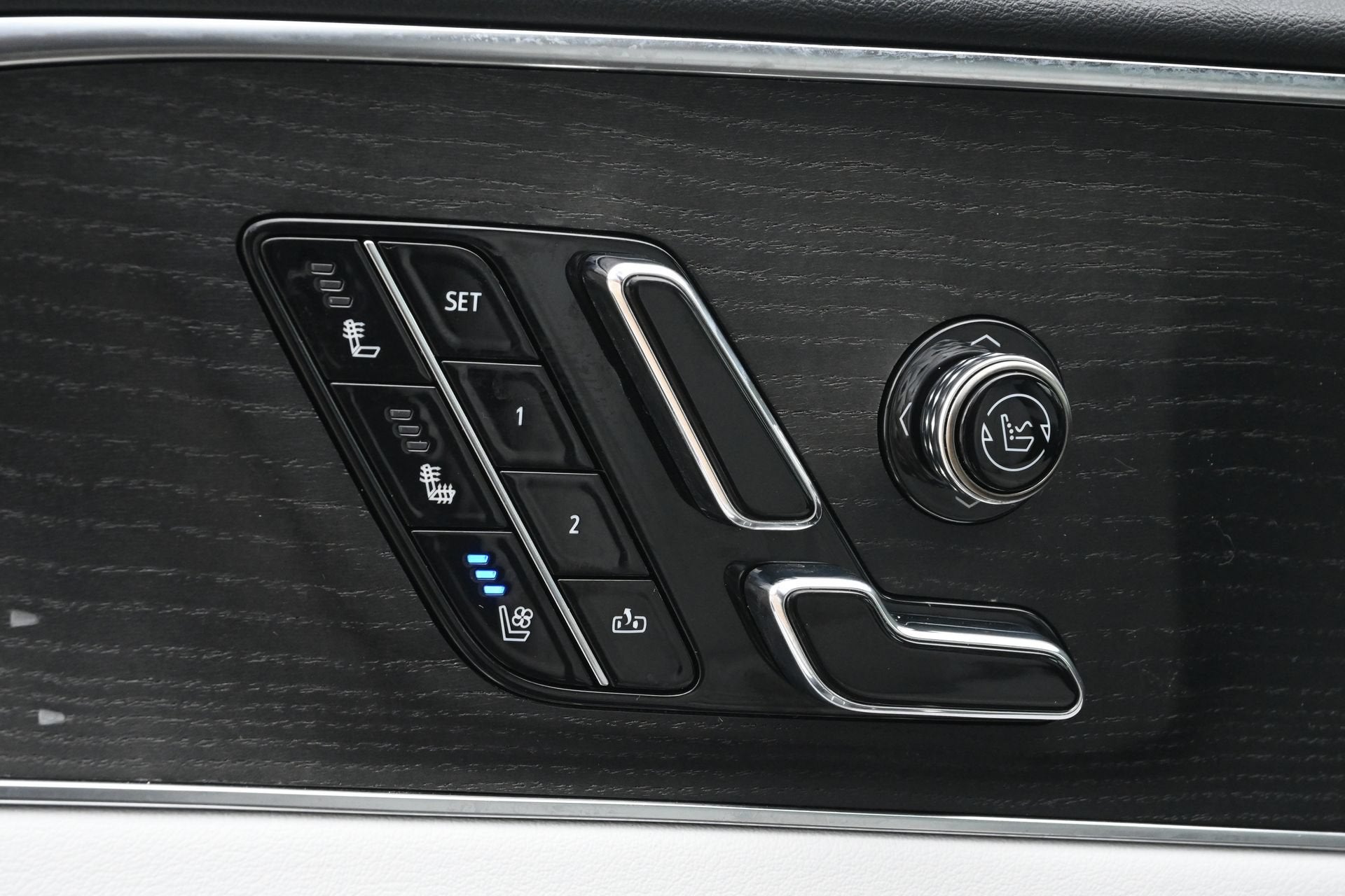 2023 Cadillac LYRIQ RWD Luxury