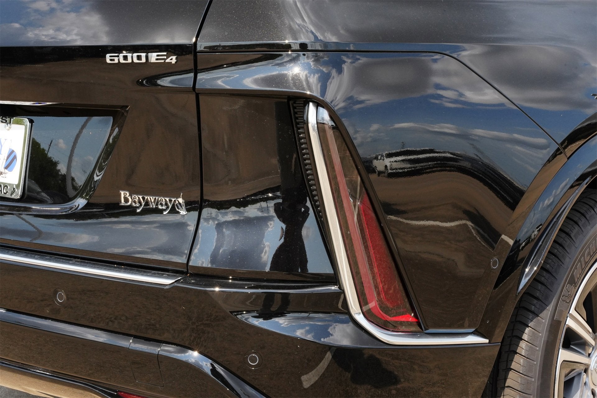 2025 Cadillac LYRIQ Luxury 1