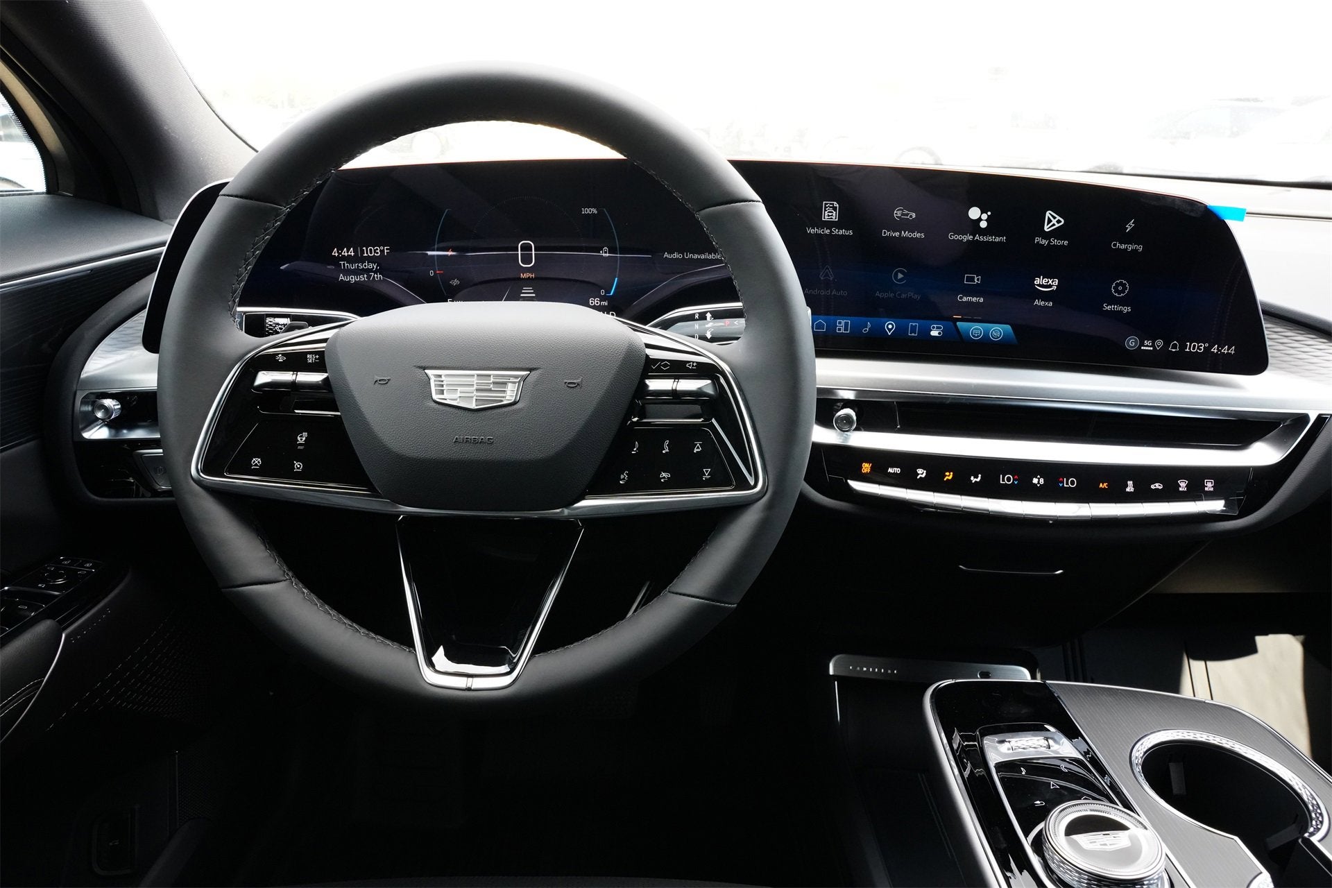 2025 Cadillac LYRIQ Luxury 1