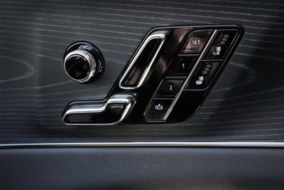 2025 Cadillac LYRIQ Luxury 1