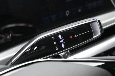 2024 Cadillac LYRIQ Luxury 1