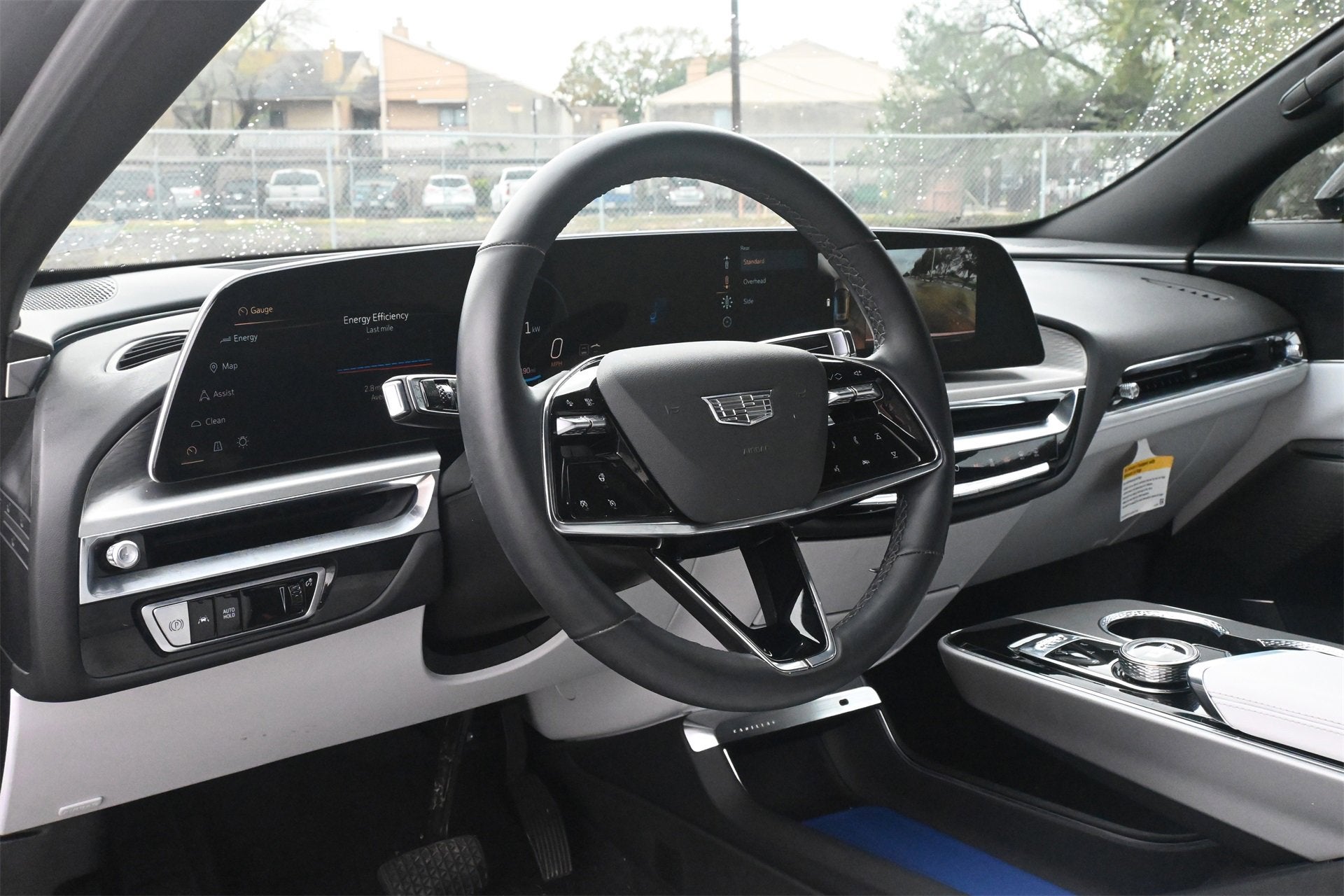 2024 Cadillac LYRIQ Luxury 1