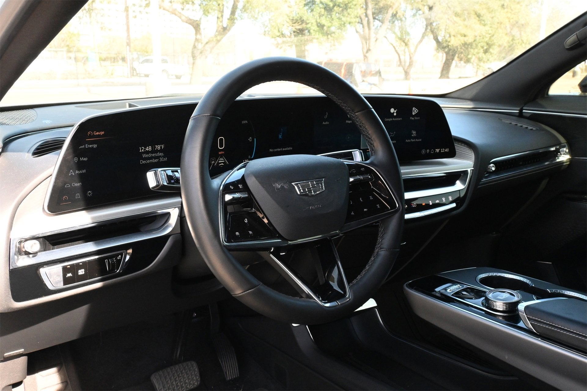 2024 Cadillac LYRIQ Luxury 1