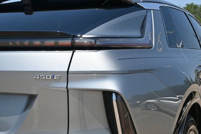 2024 Cadillac LYRIQ Luxury 1