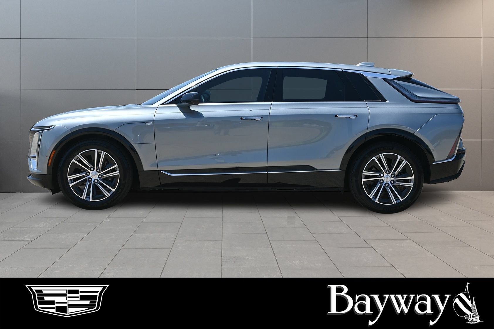 2024 Cadillac LYRIQ Luxury 1