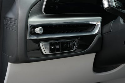 2024 Cadillac LYRIQ Luxury 1