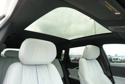 2024 Cadillac LYRIQ Luxury 1