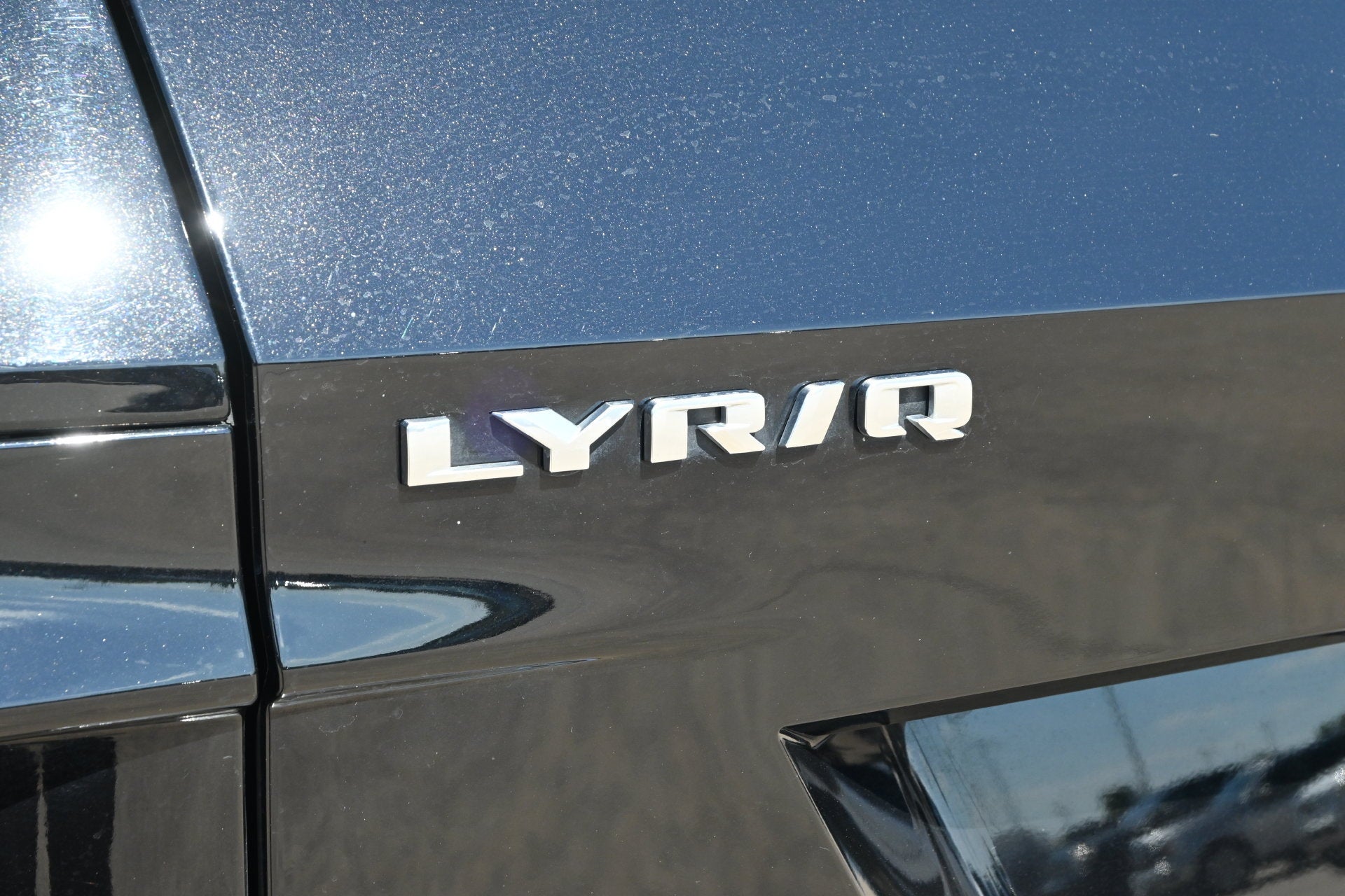 2024 Cadillac LYRIQ Luxury 1