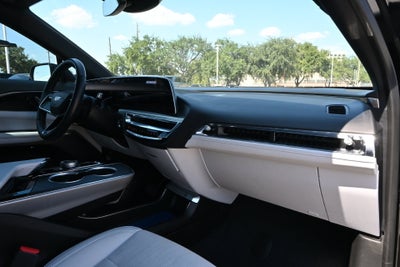 2024 Cadillac LYRIQ Luxury 1