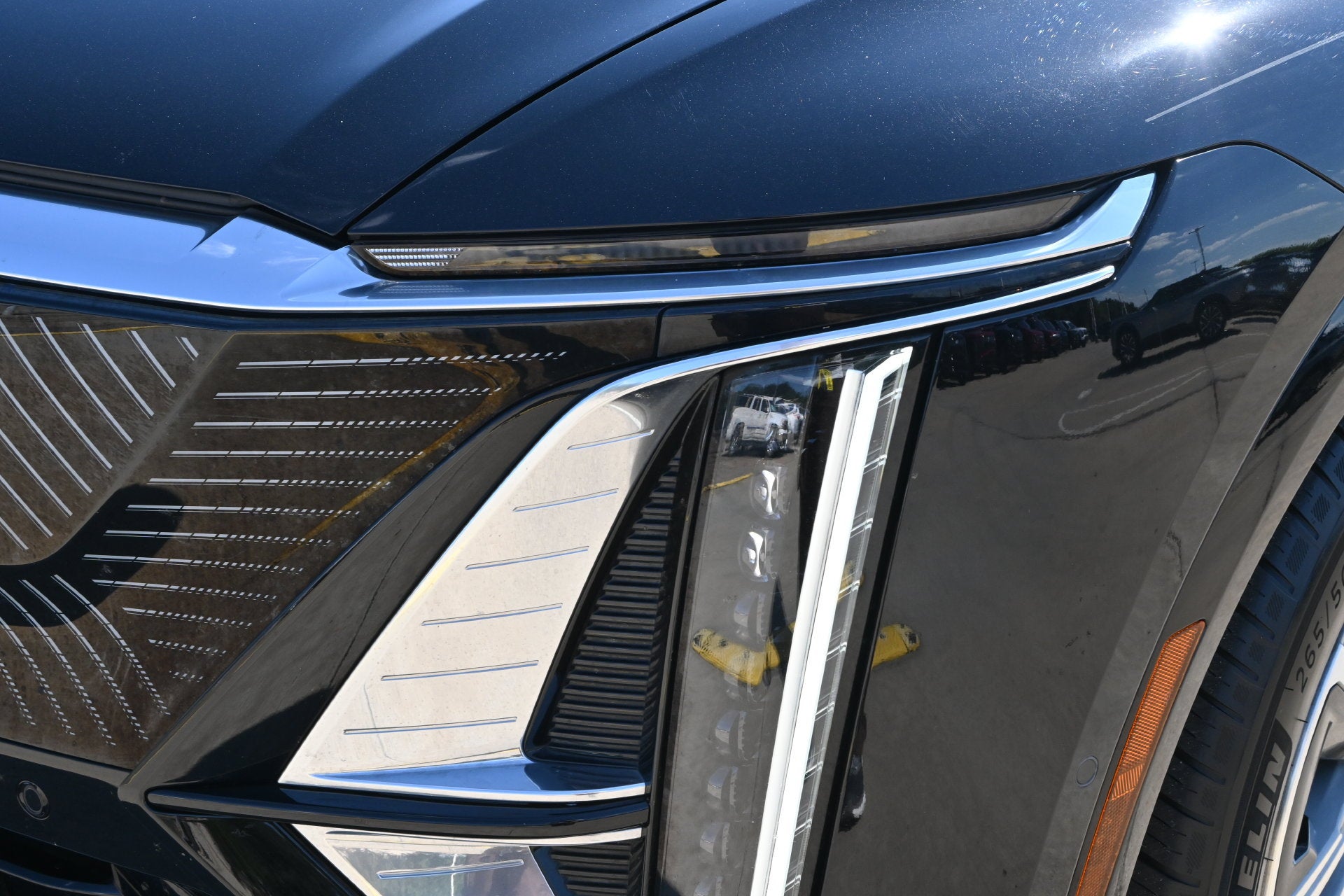 2024 Cadillac LYRIQ Luxury 1