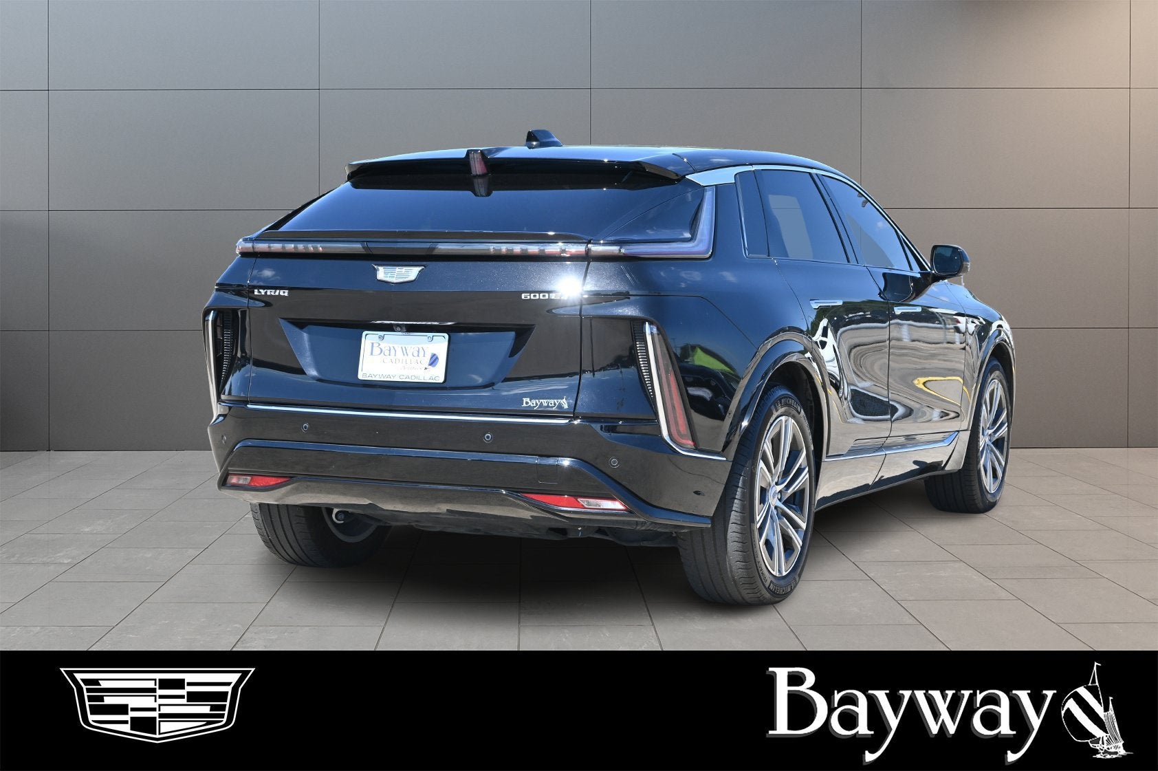 2024 Cadillac LYRIQ Luxury 1