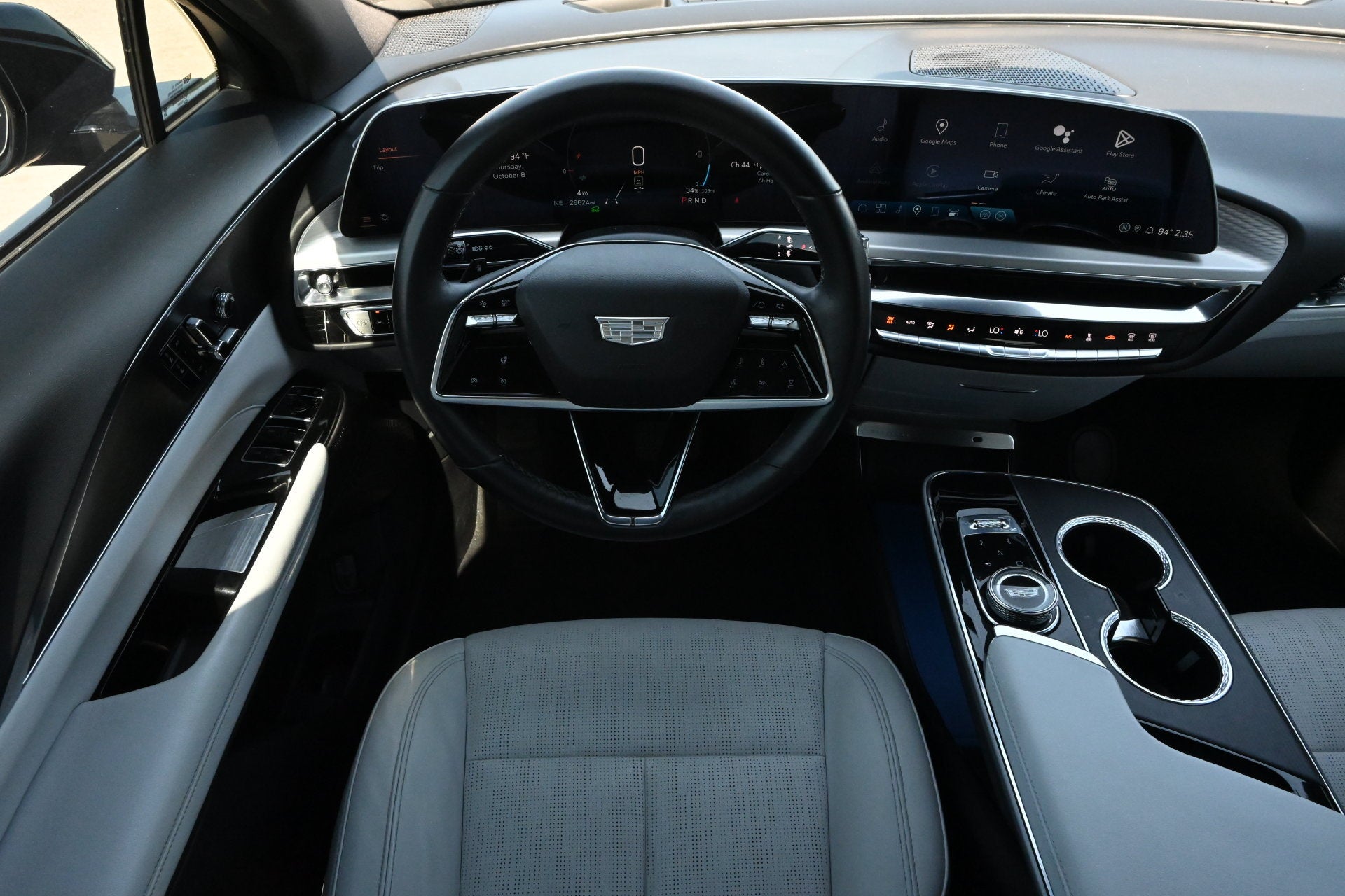 2024 Cadillac LYRIQ Luxury 1