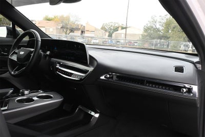 2024 Cadillac LYRIQ Luxury 2