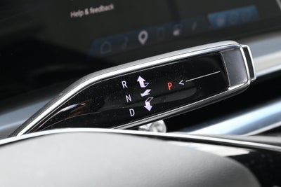 2024 Cadillac LYRIQ Luxury 2