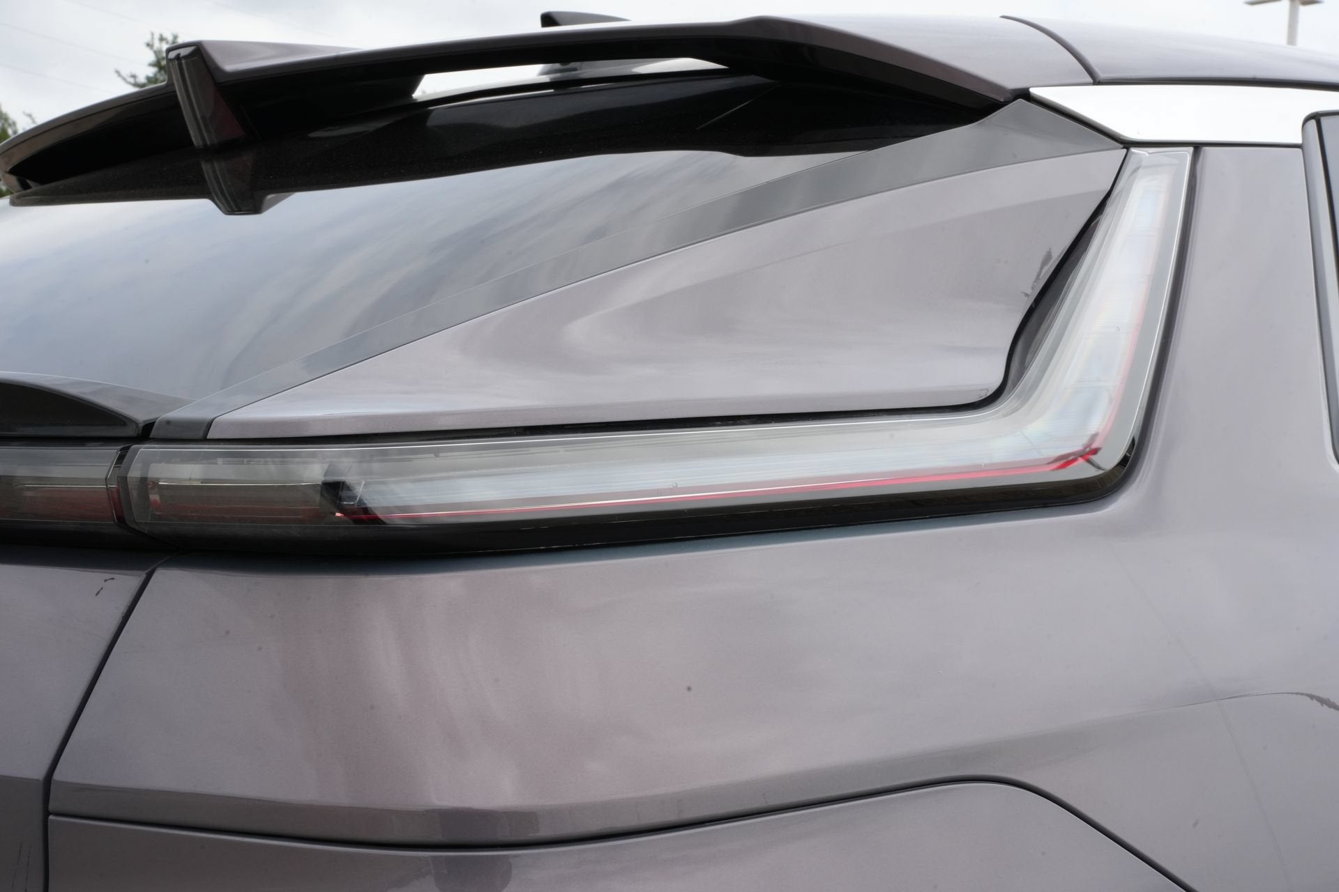 2024 Cadillac LYRIQ Luxury 3