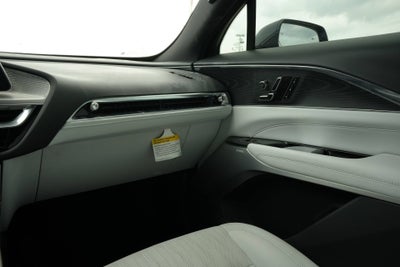 2024 Cadillac LYRIQ Luxury 3