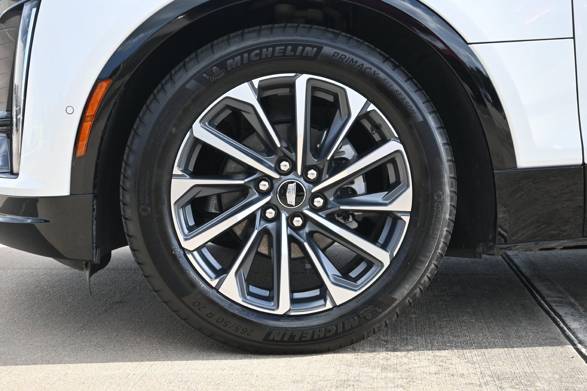 2024 Cadillac LYRIQ Sport 1