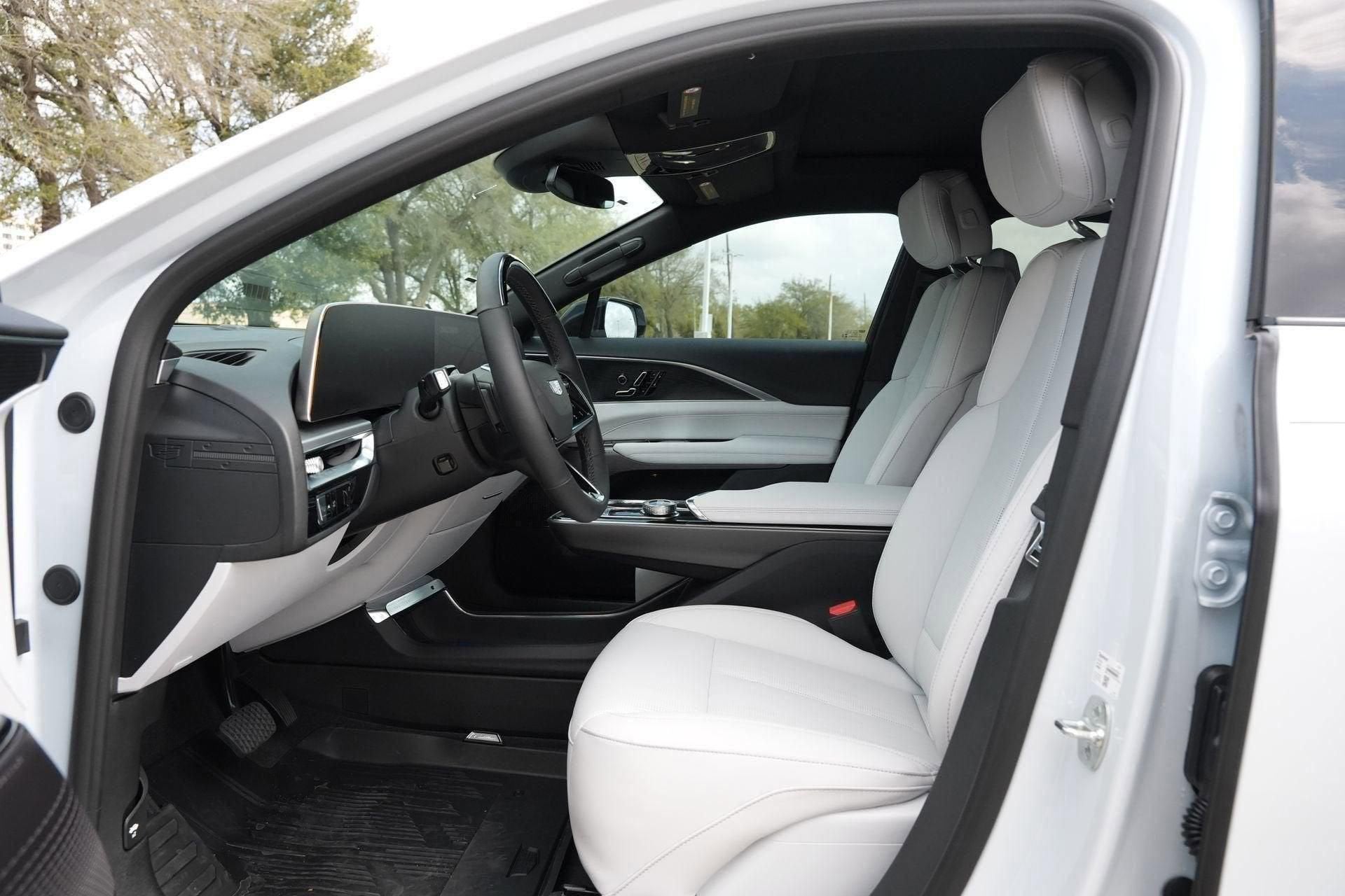 2026 Cadillac LYRIQ Sport