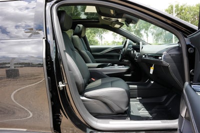 2025 Cadillac LYRIQ Sport 1