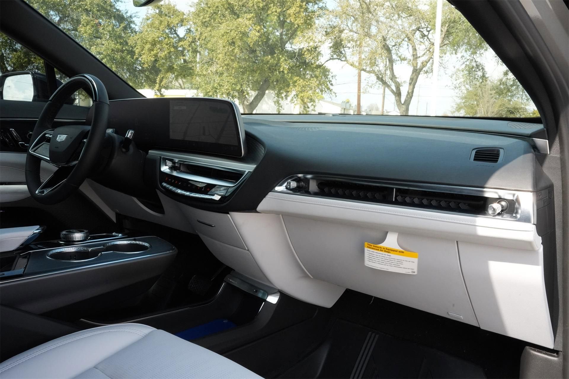 2026 Cadillac LYRIQ Sport