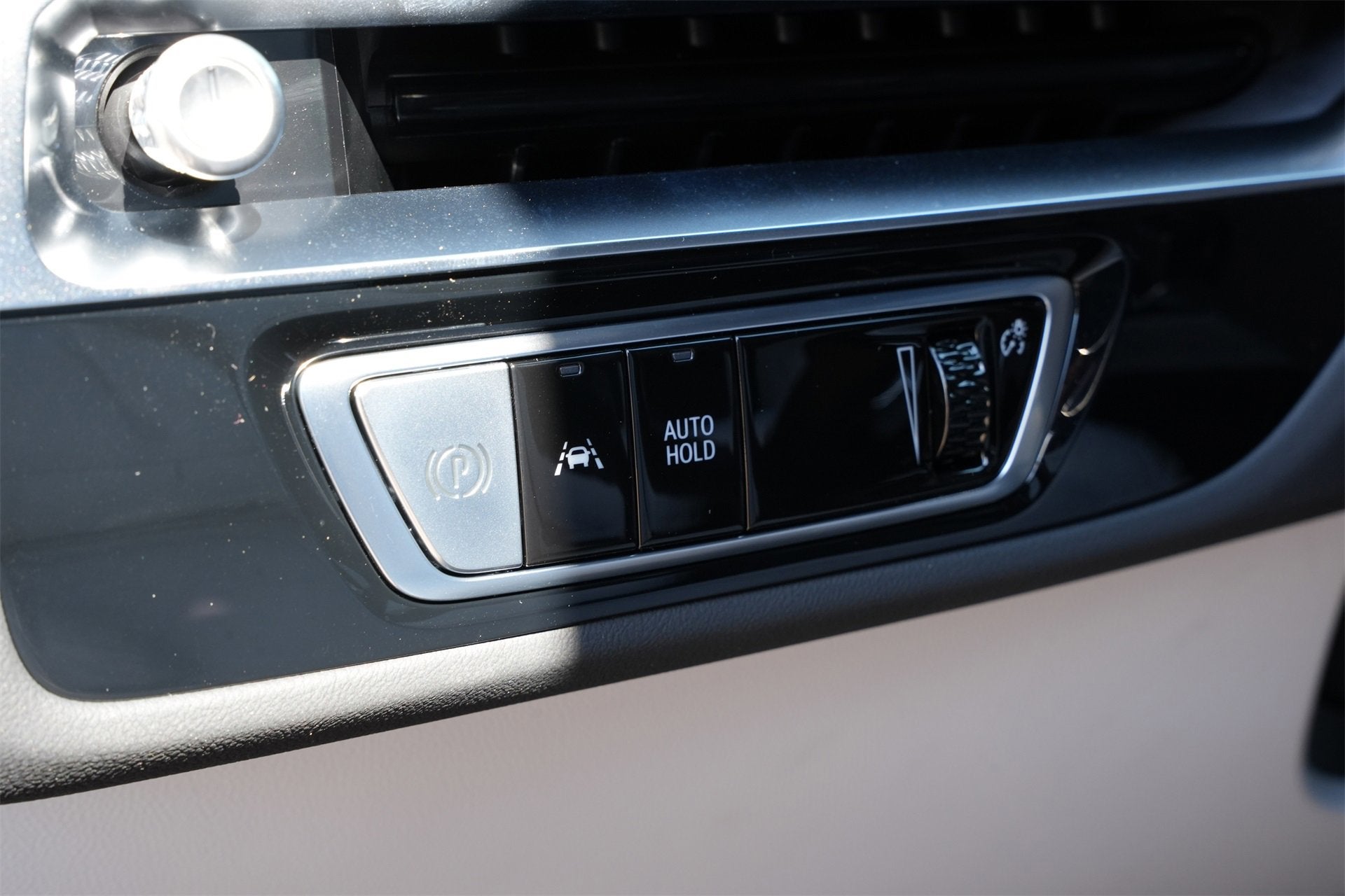 2025 Cadillac LYRIQ Sport 1