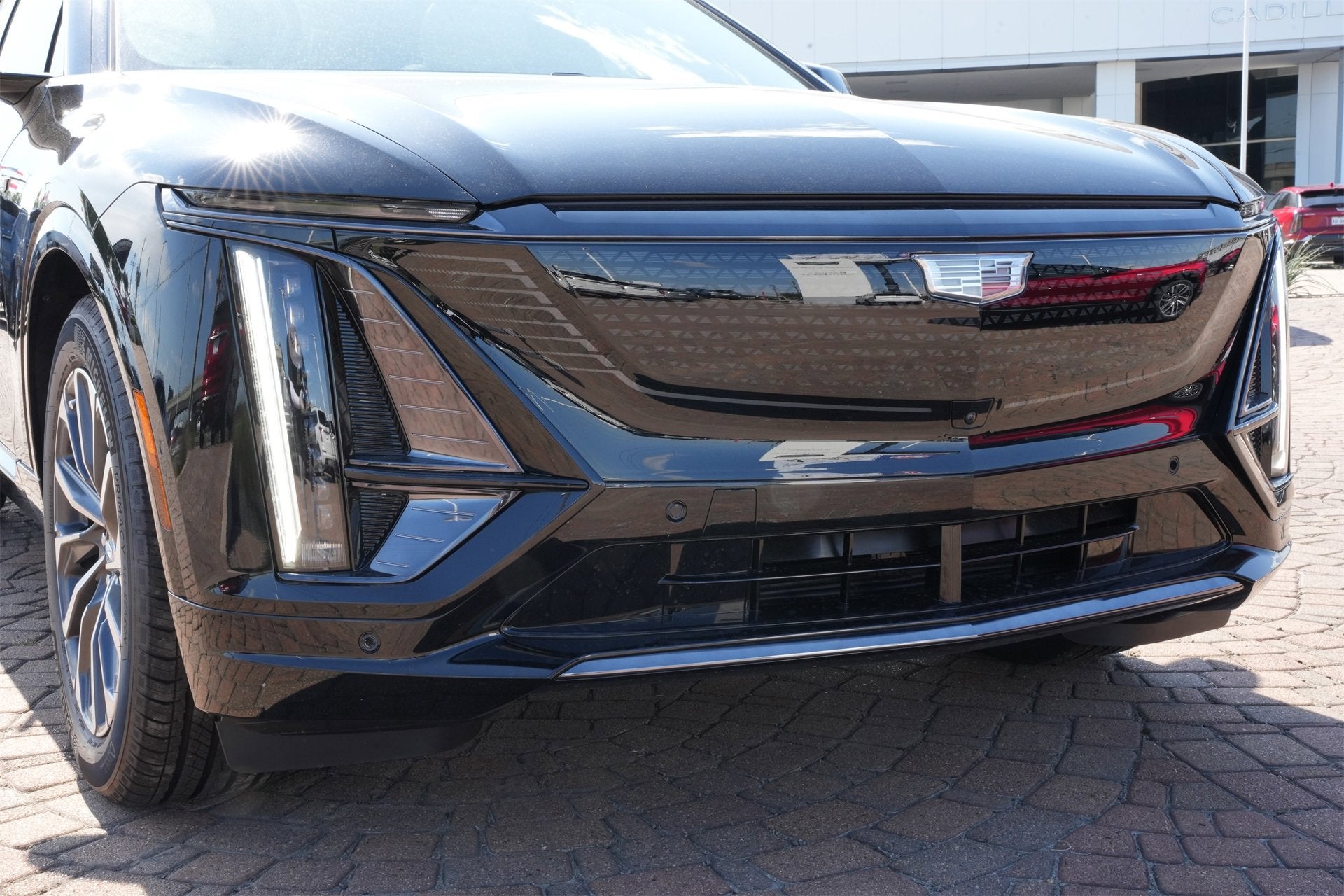 2025 Cadillac LYRIQ Sport 1