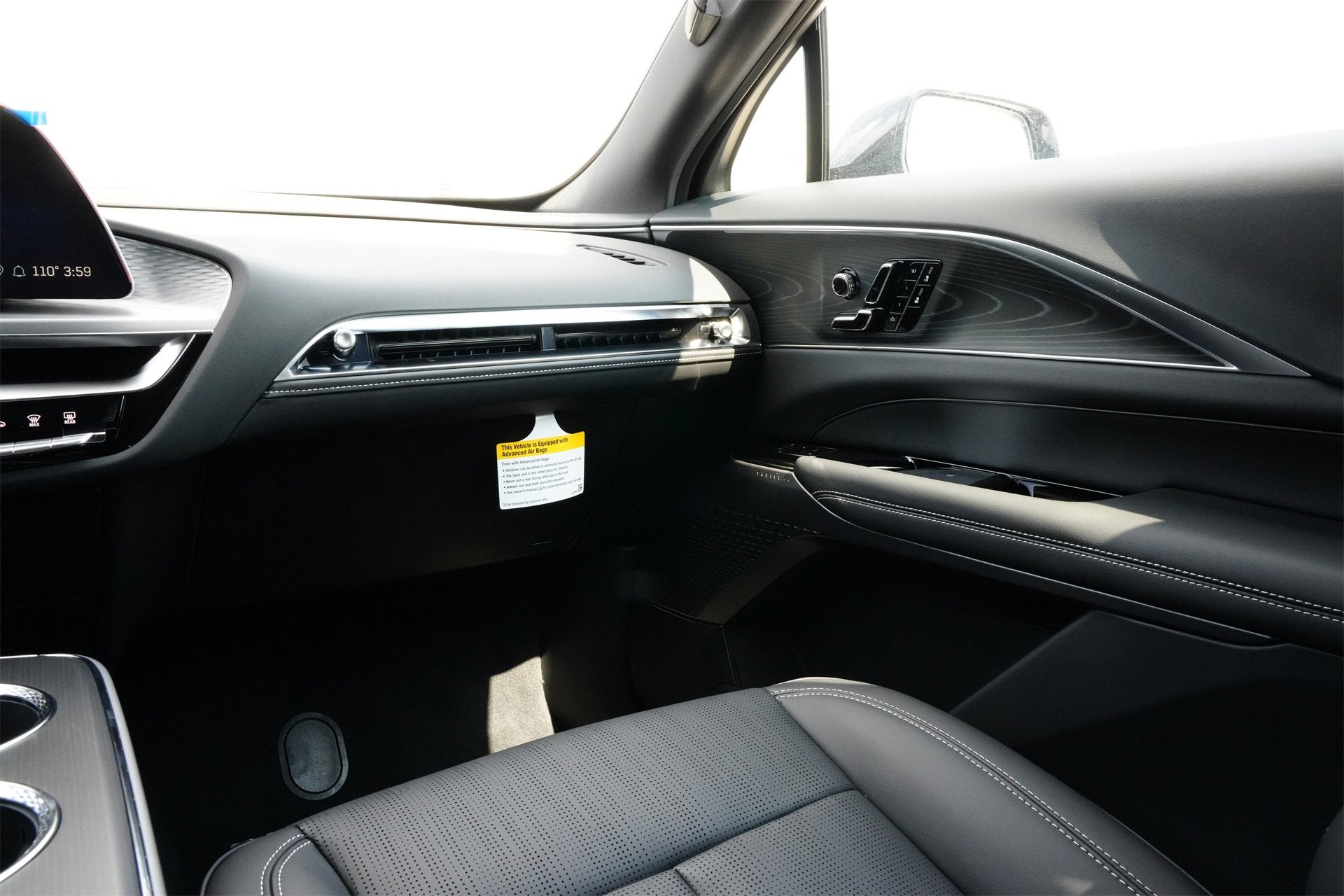 2025 Cadillac LYRIQ Sport 1