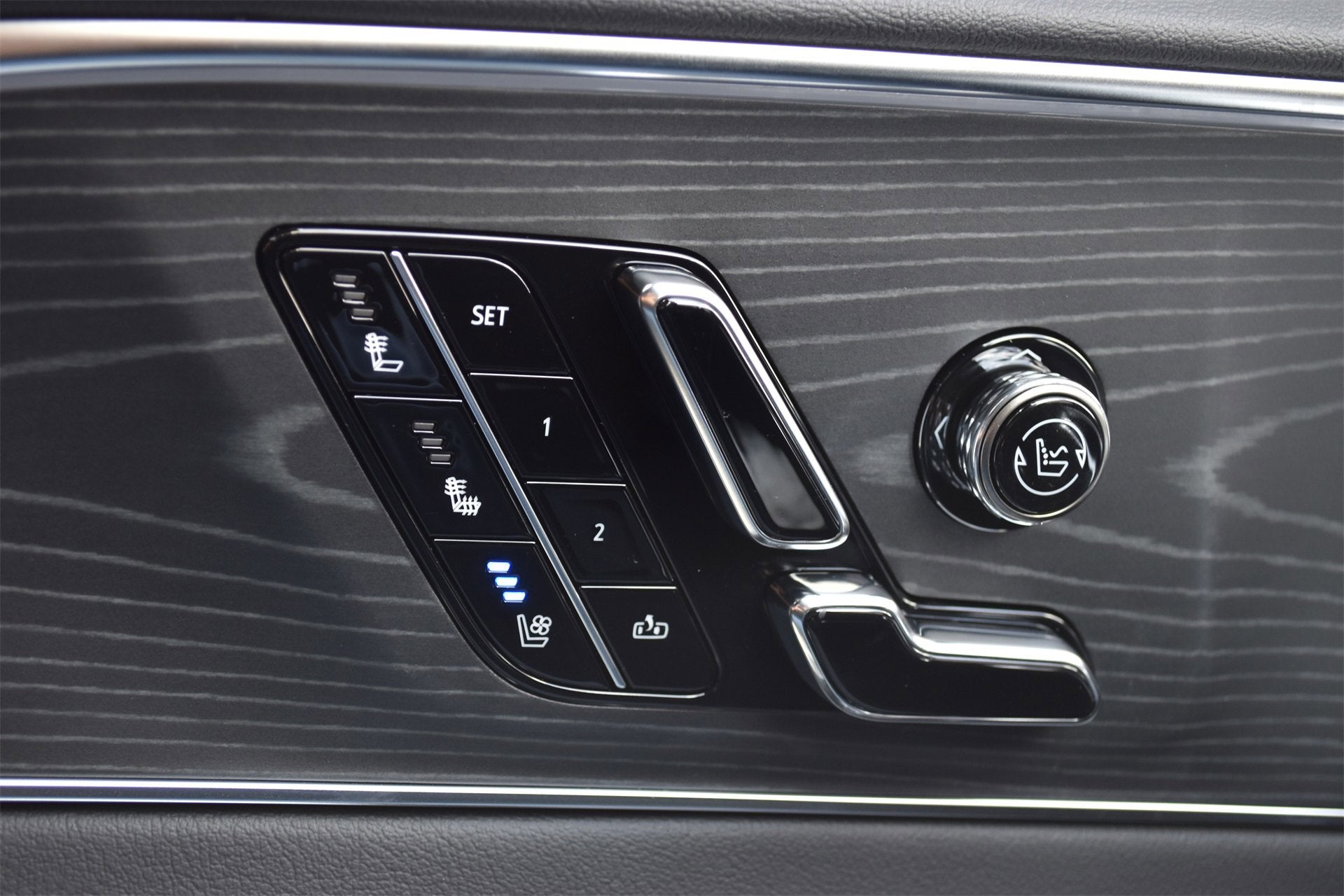 2026 Cadillac LYRIQ Premium Sport