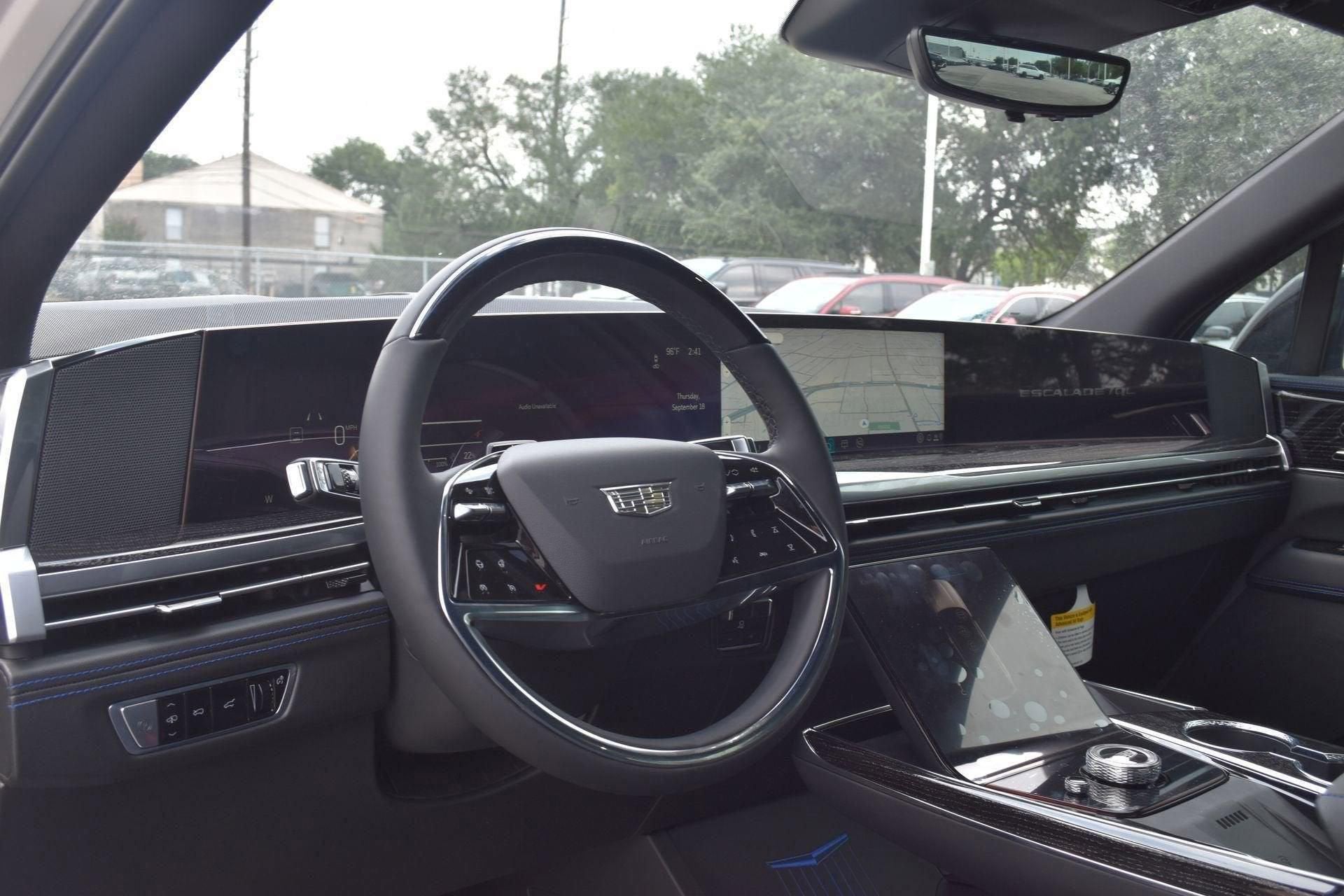 2026 Cadillac ESCALADE IQL Sport