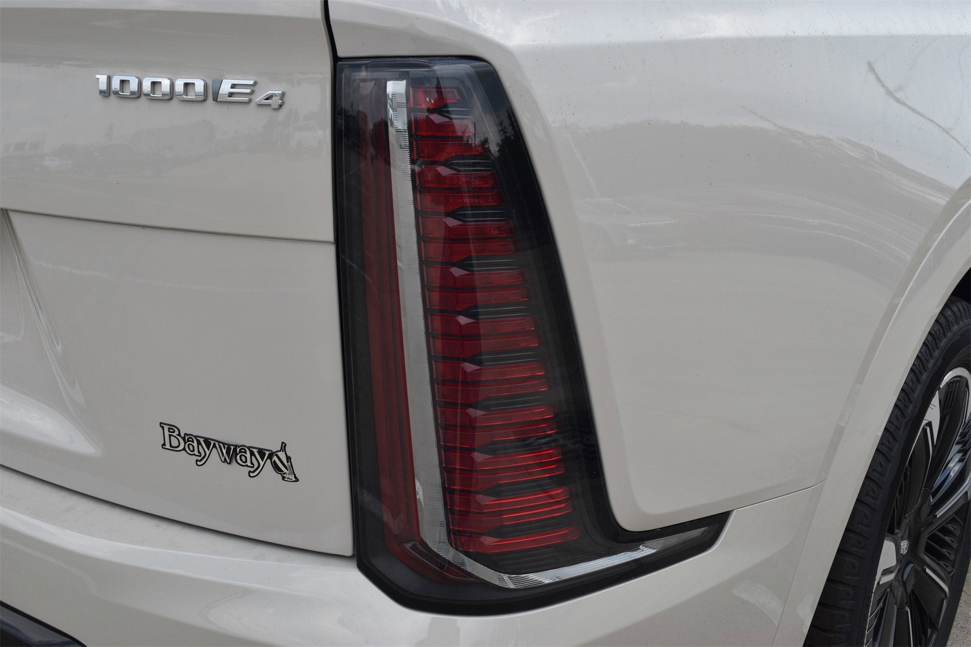 2026 Cadillac ESCALADE IQL Sport