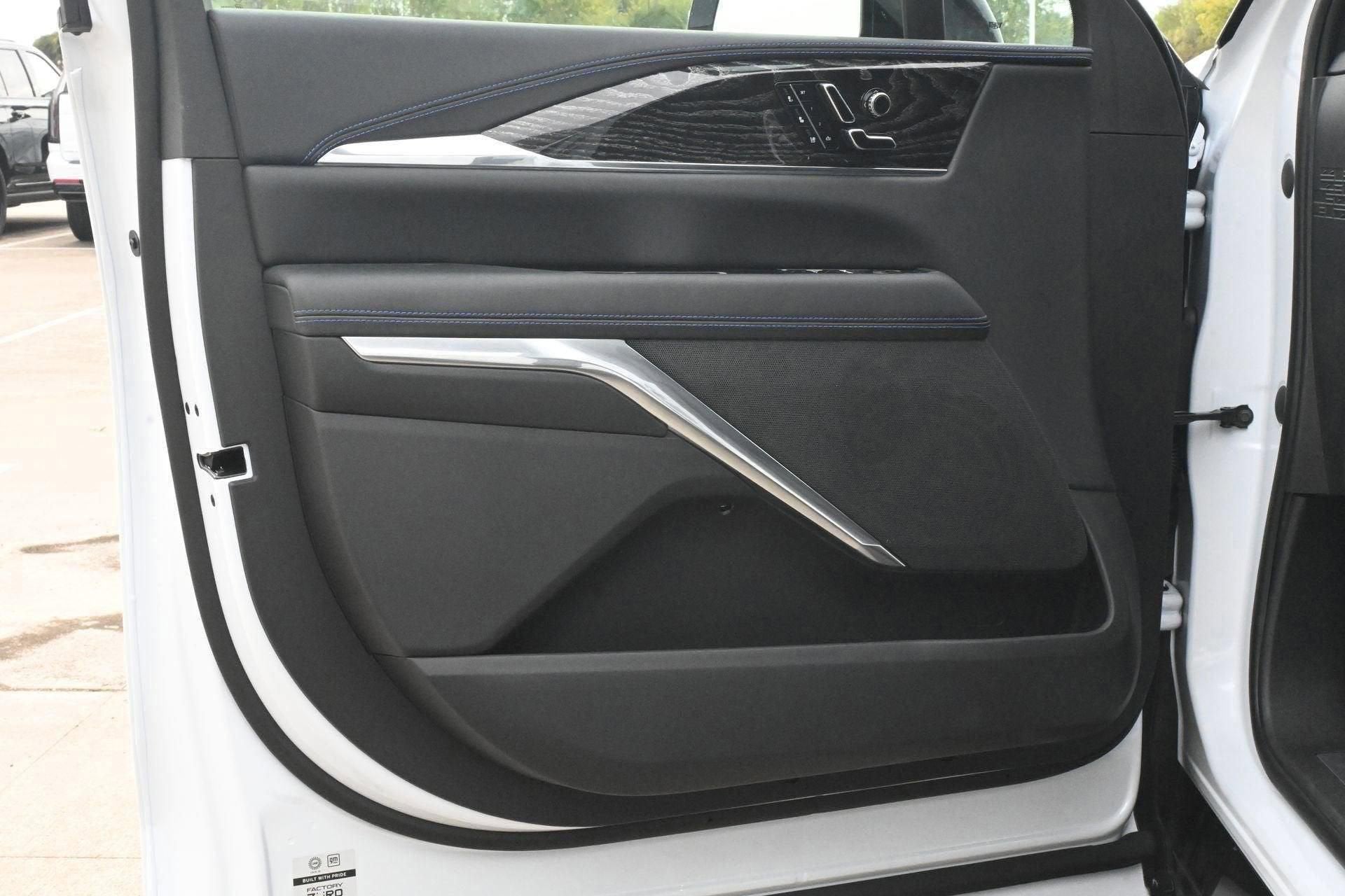 2026 Cadillac ESCALADE IQL Sport