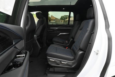 2026 Cadillac ESCALADE IQL Sport