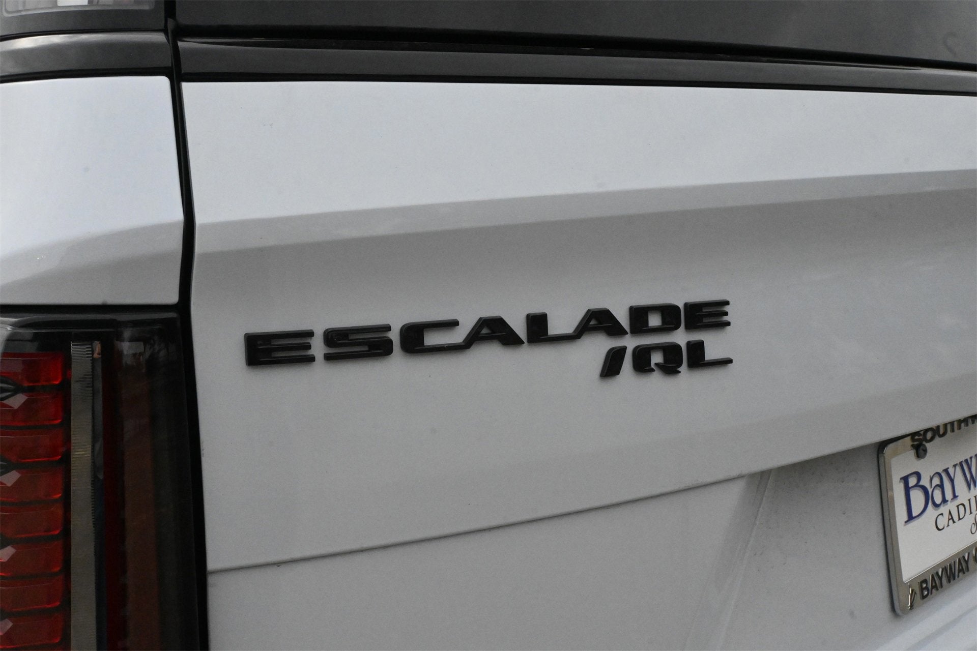 2026 Cadillac ESCALADE IQL Sport