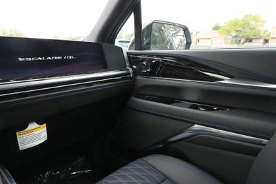 2026 Cadillac ESCALADE IQL Sport