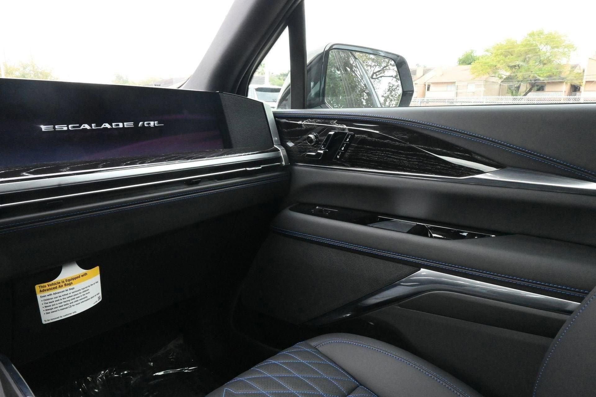 2026 Cadillac ESCALADE IQL Sport