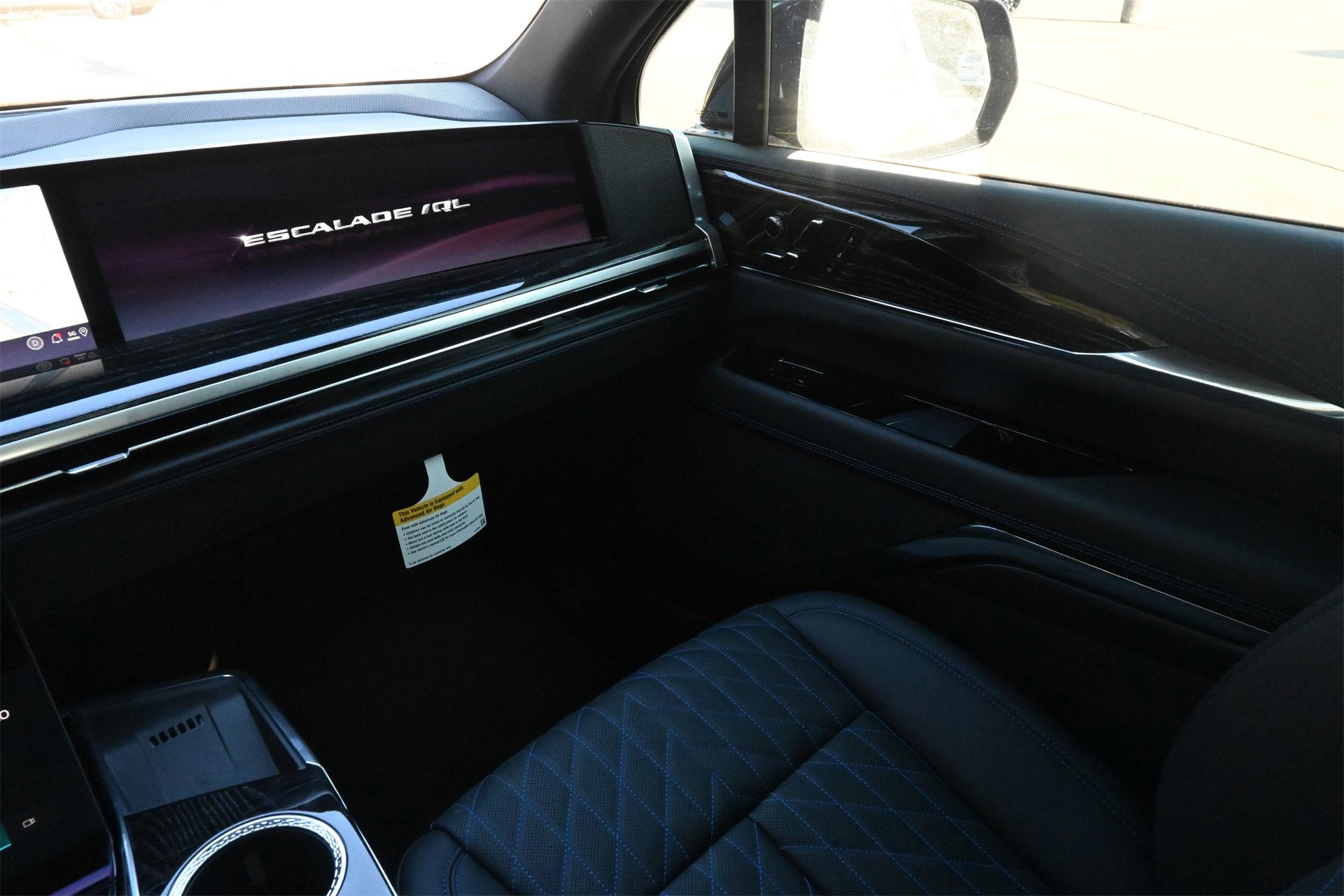 2026 Cadillac ESCALADE IQL Sport