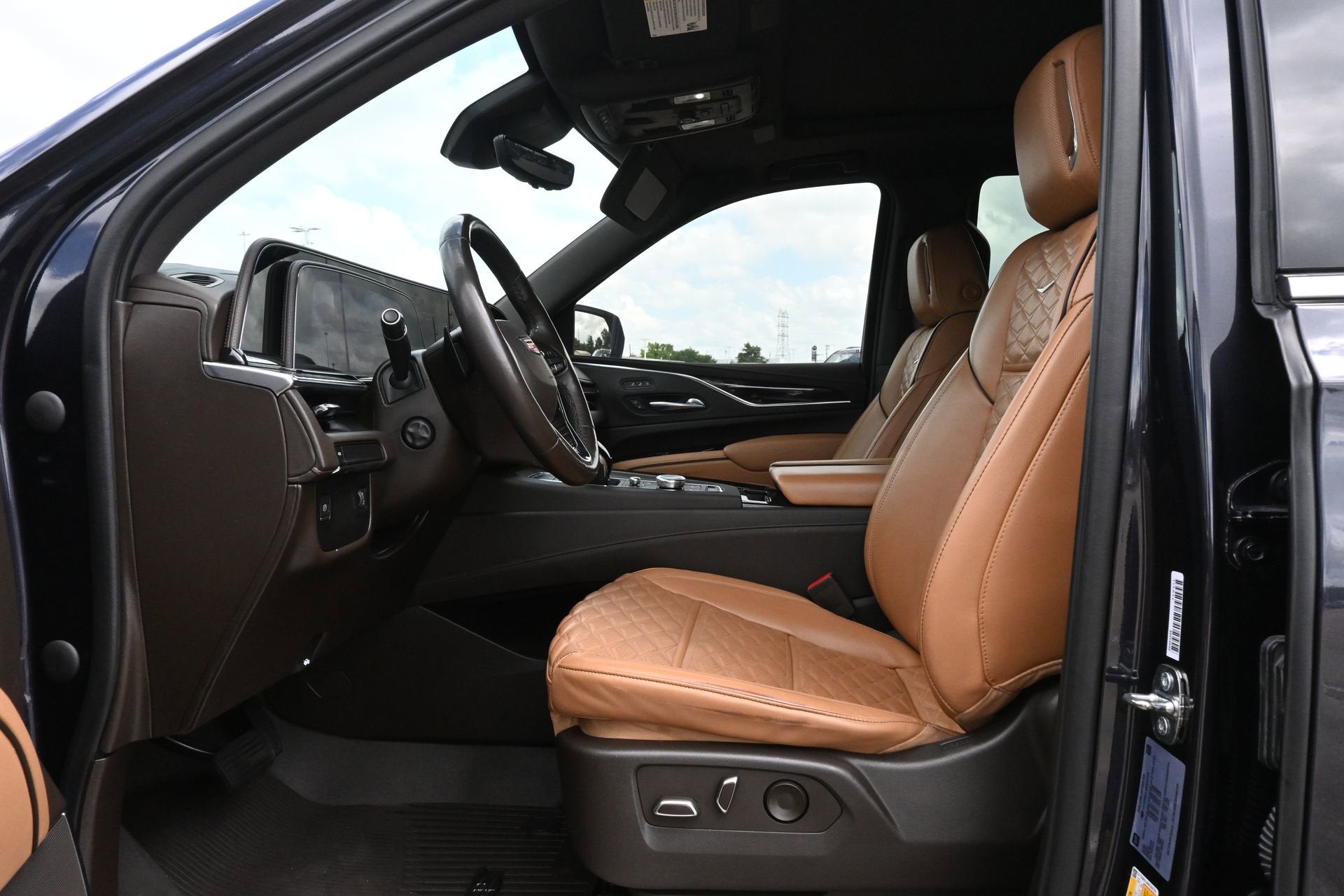 2022 Cadillac Escalade Premium Luxury