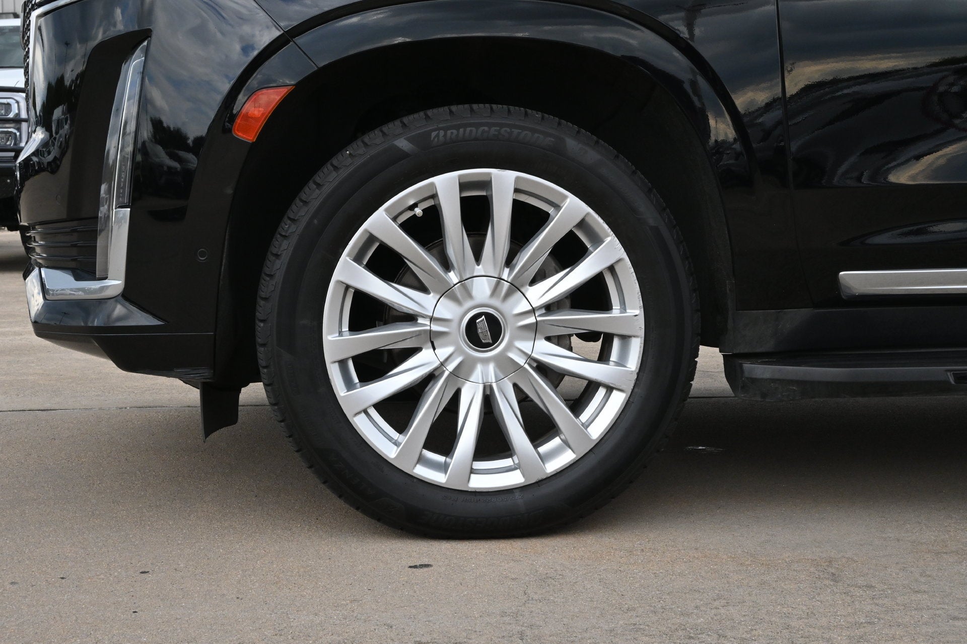 2022 Cadillac Escalade ESV Luxury