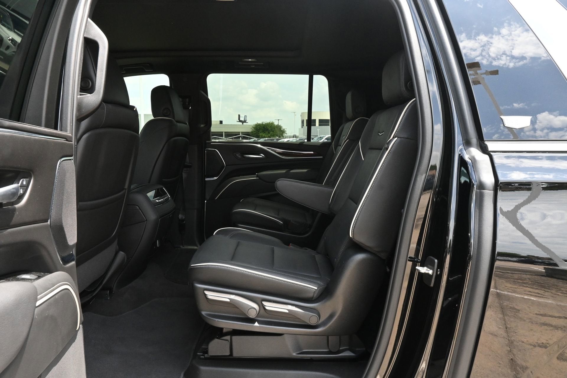 2024 Cadillac Escalade ESV Premium Luxury