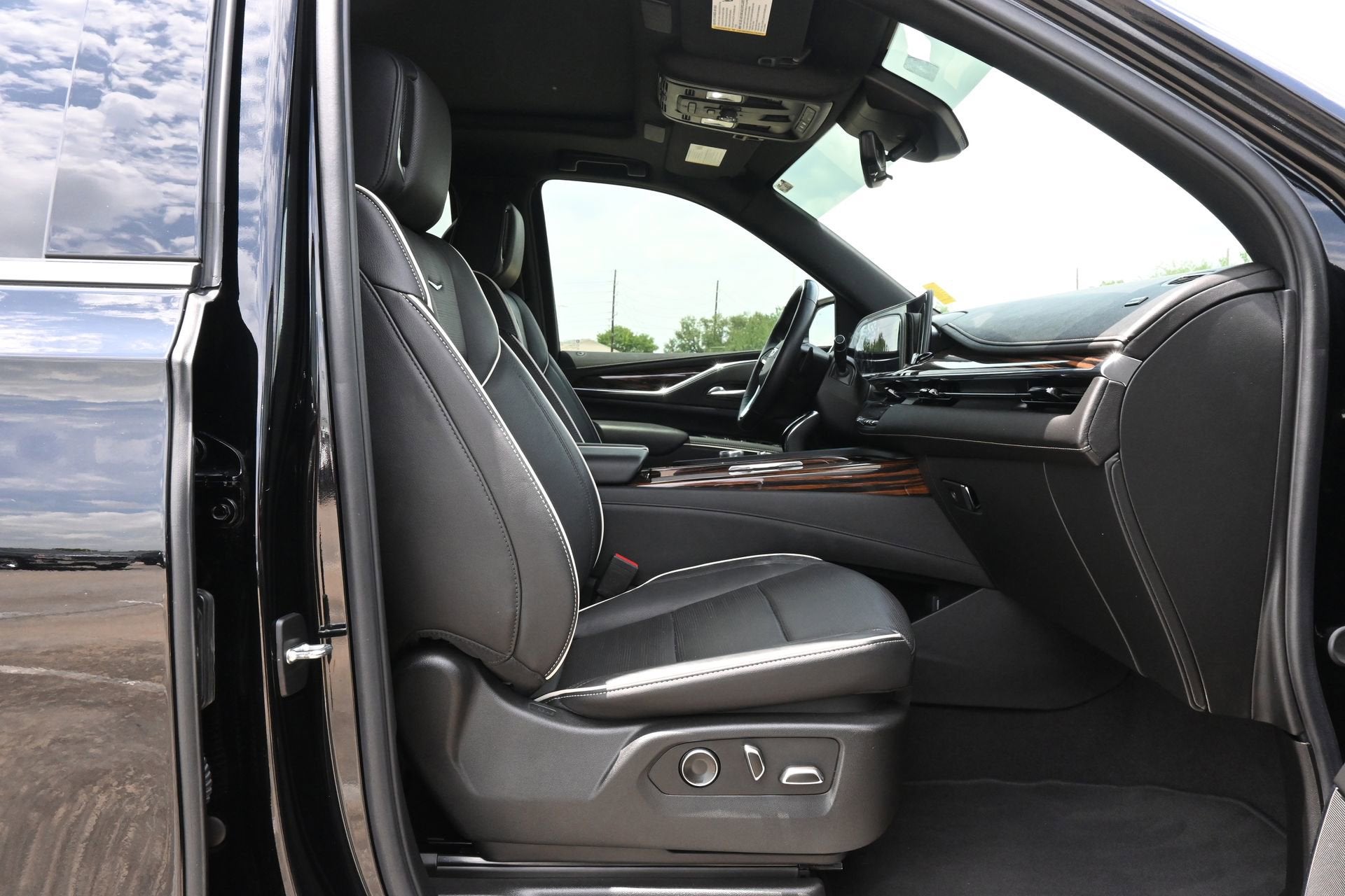 2024 Cadillac Escalade ESV Premium Luxury