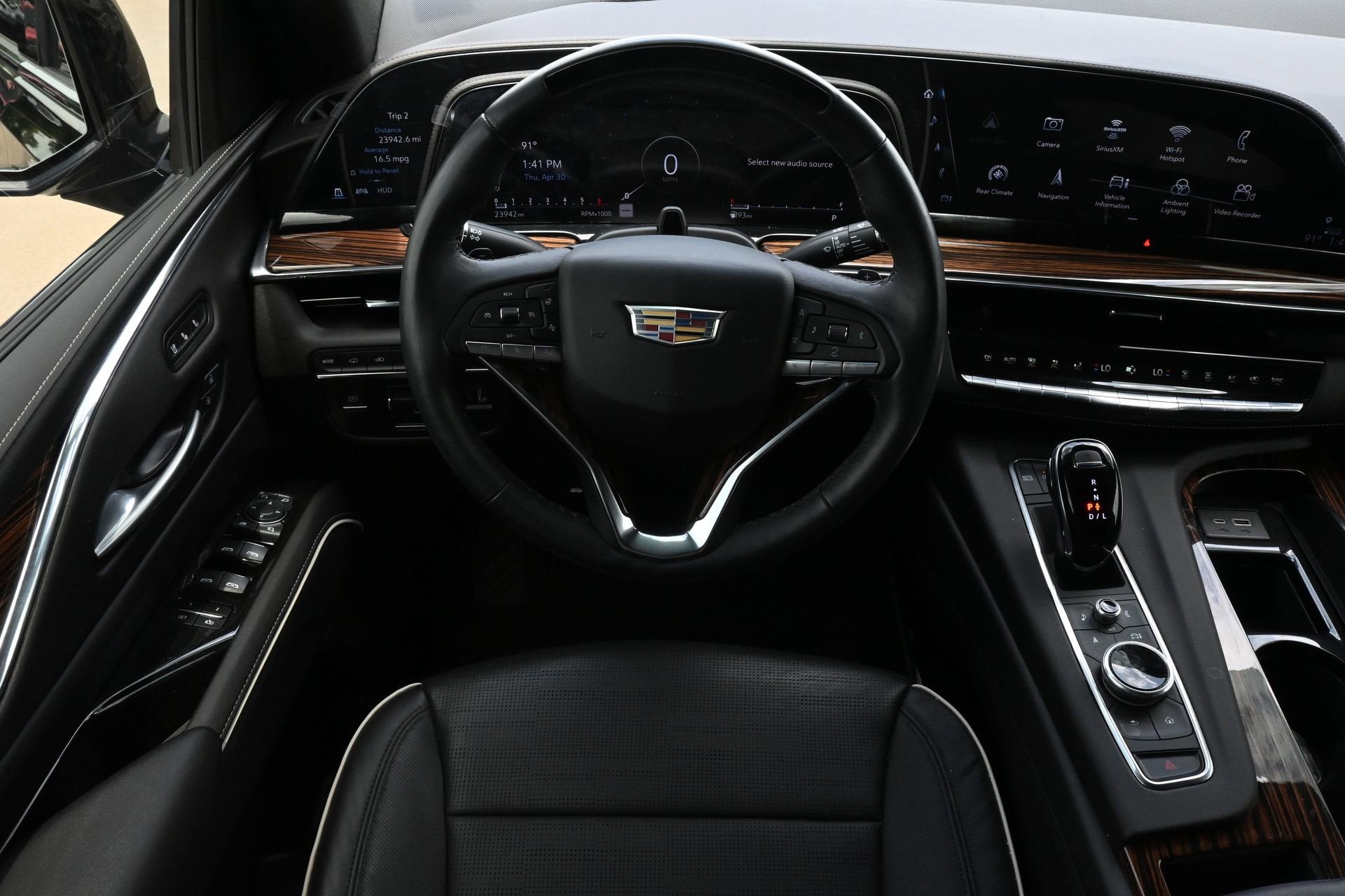 2024 Cadillac Escalade ESV Premium Luxury