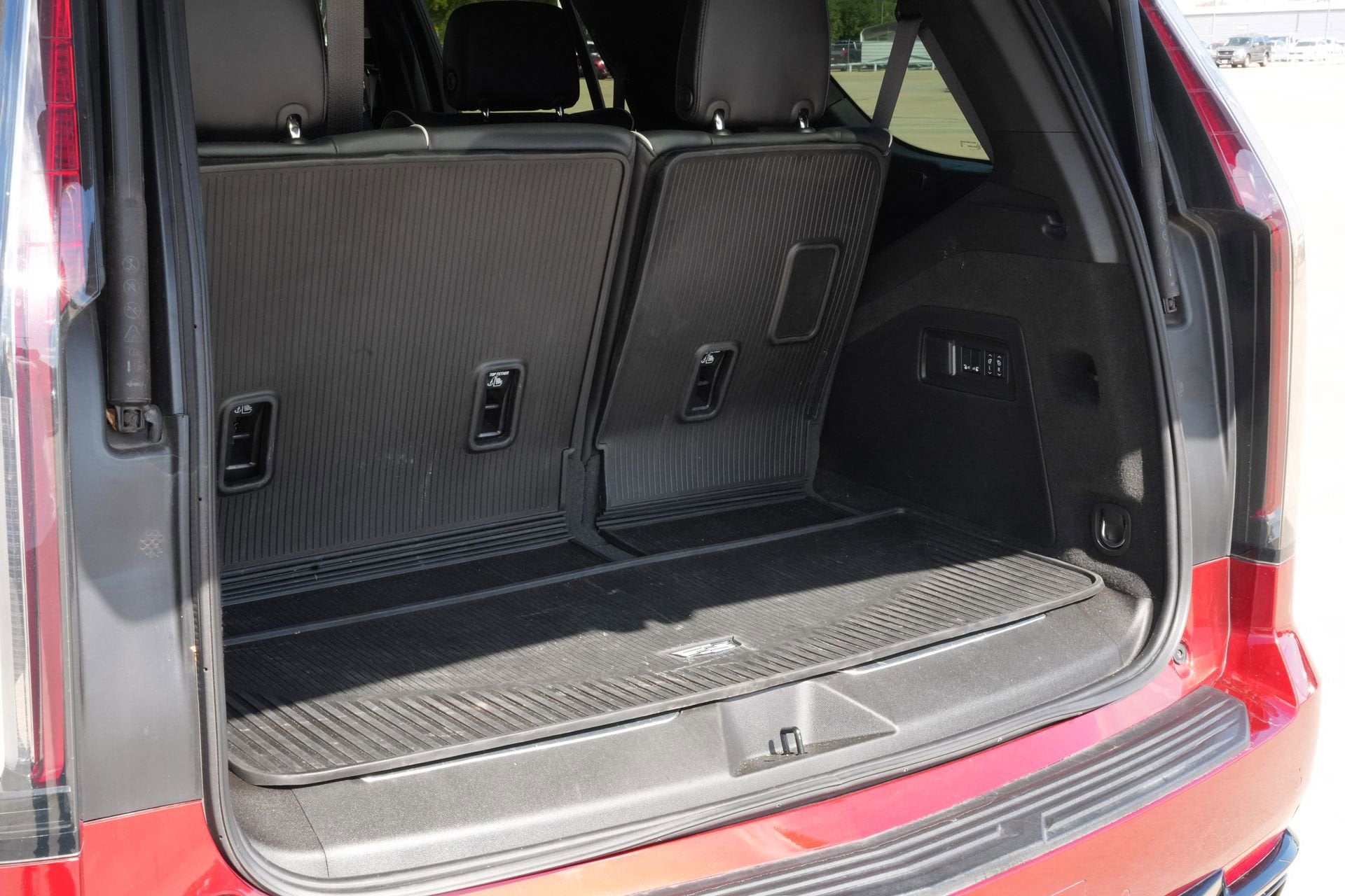 2024 Cadillac Escalade Sport