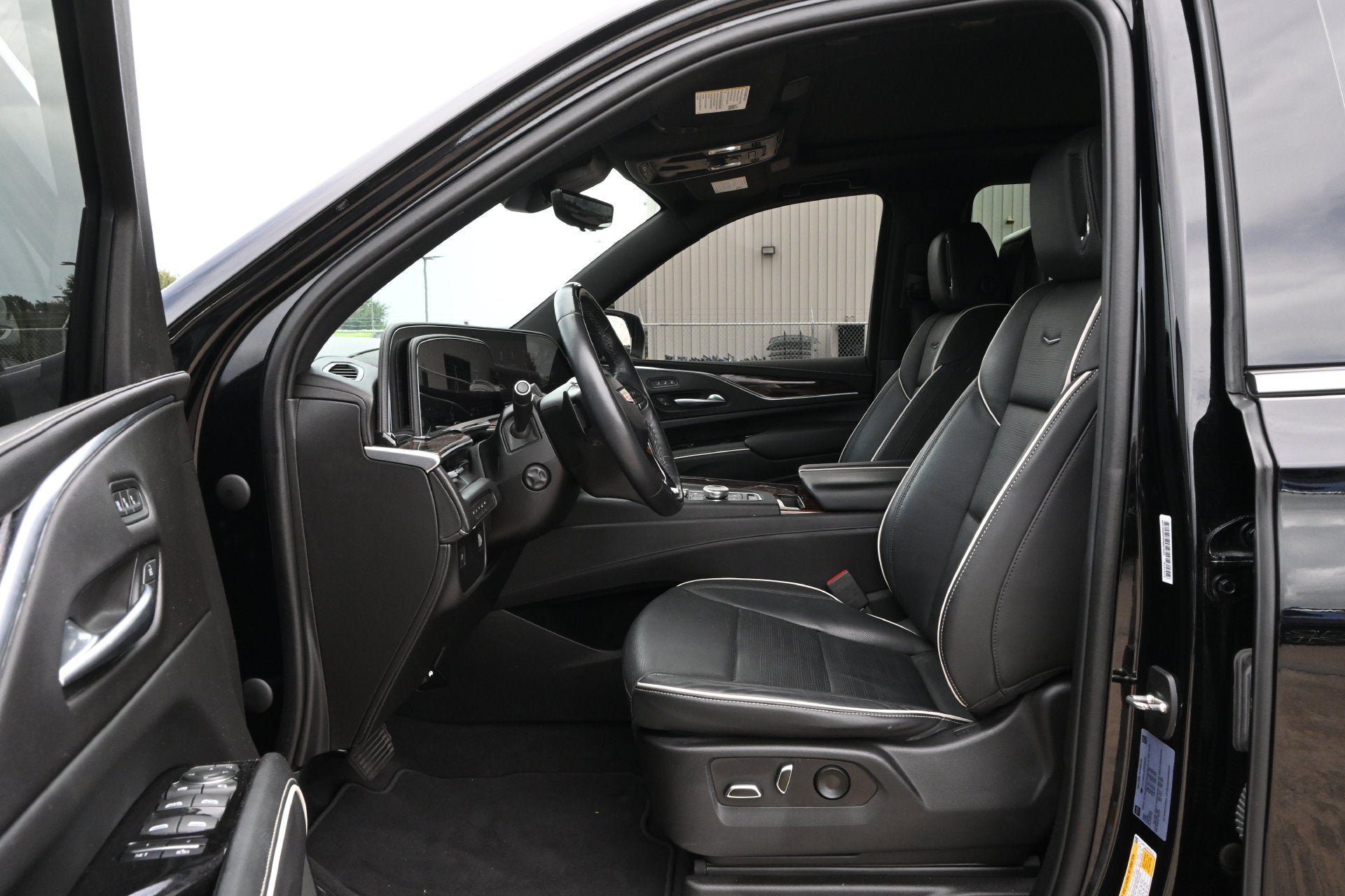 2023 Cadillac Escalade ESV 4WD Premium Luxury