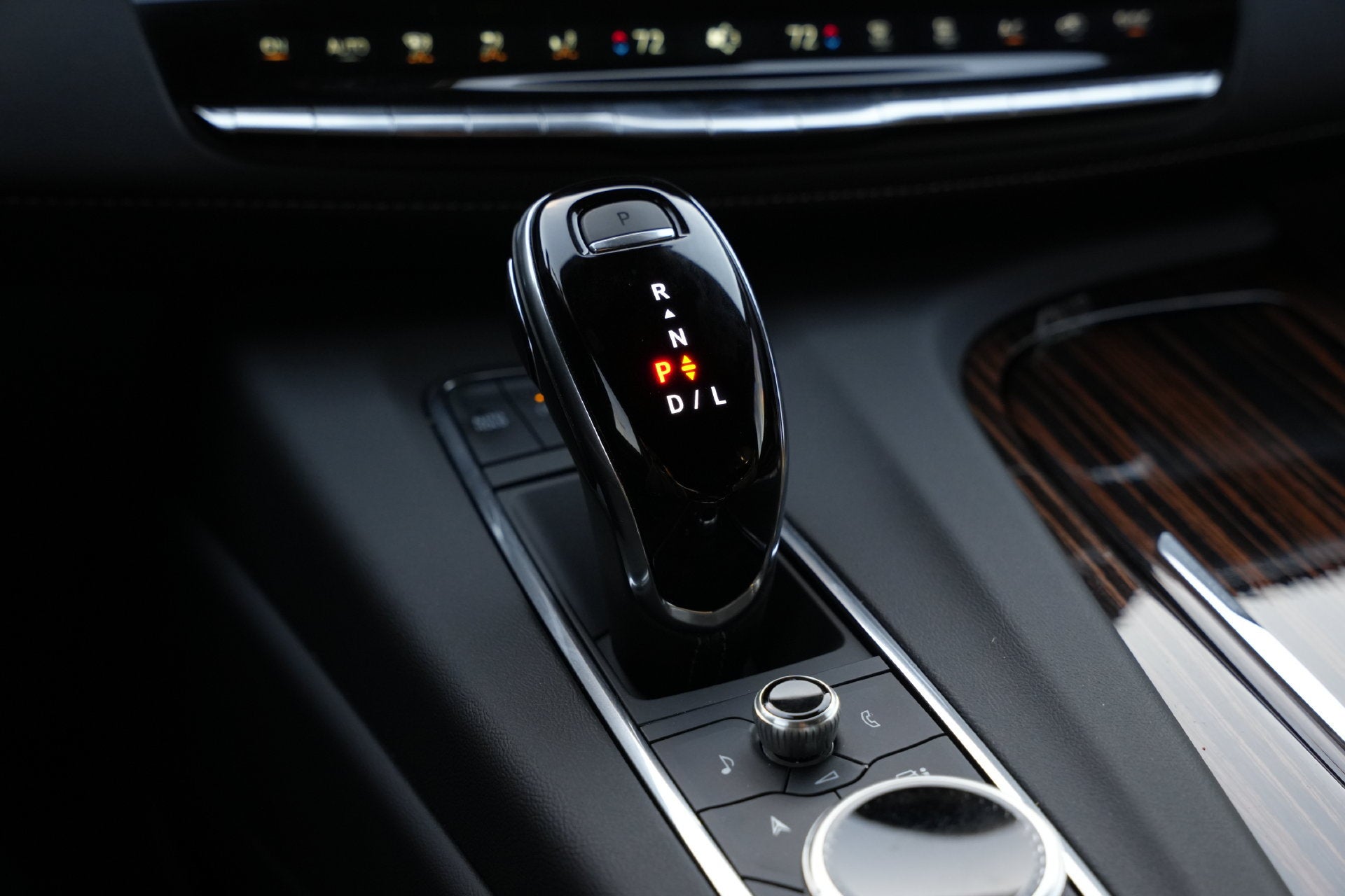 2024 Cadillac Escalade ESV Premium Luxury