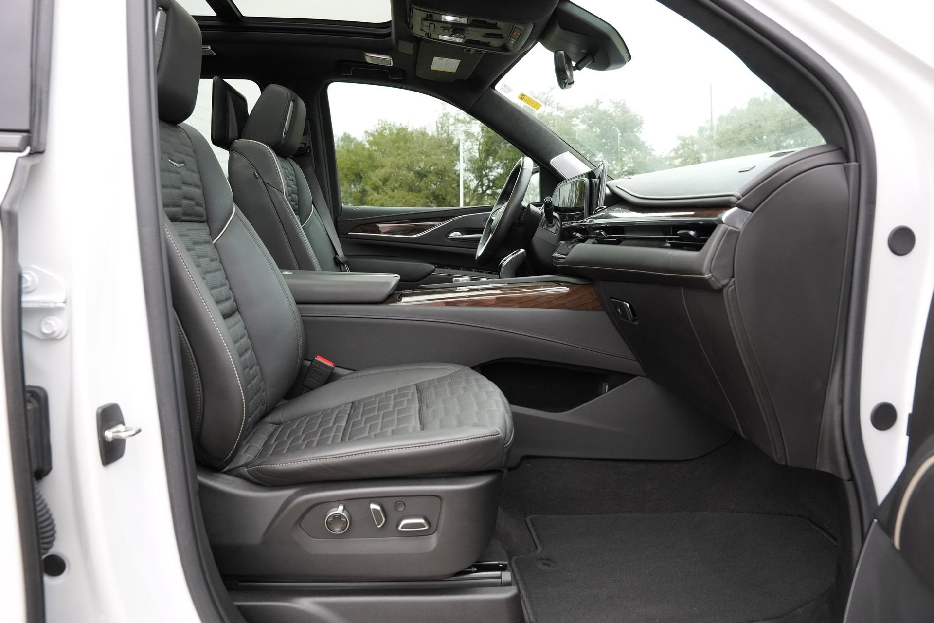 2024 Cadillac Escalade ESV Sport Platinum