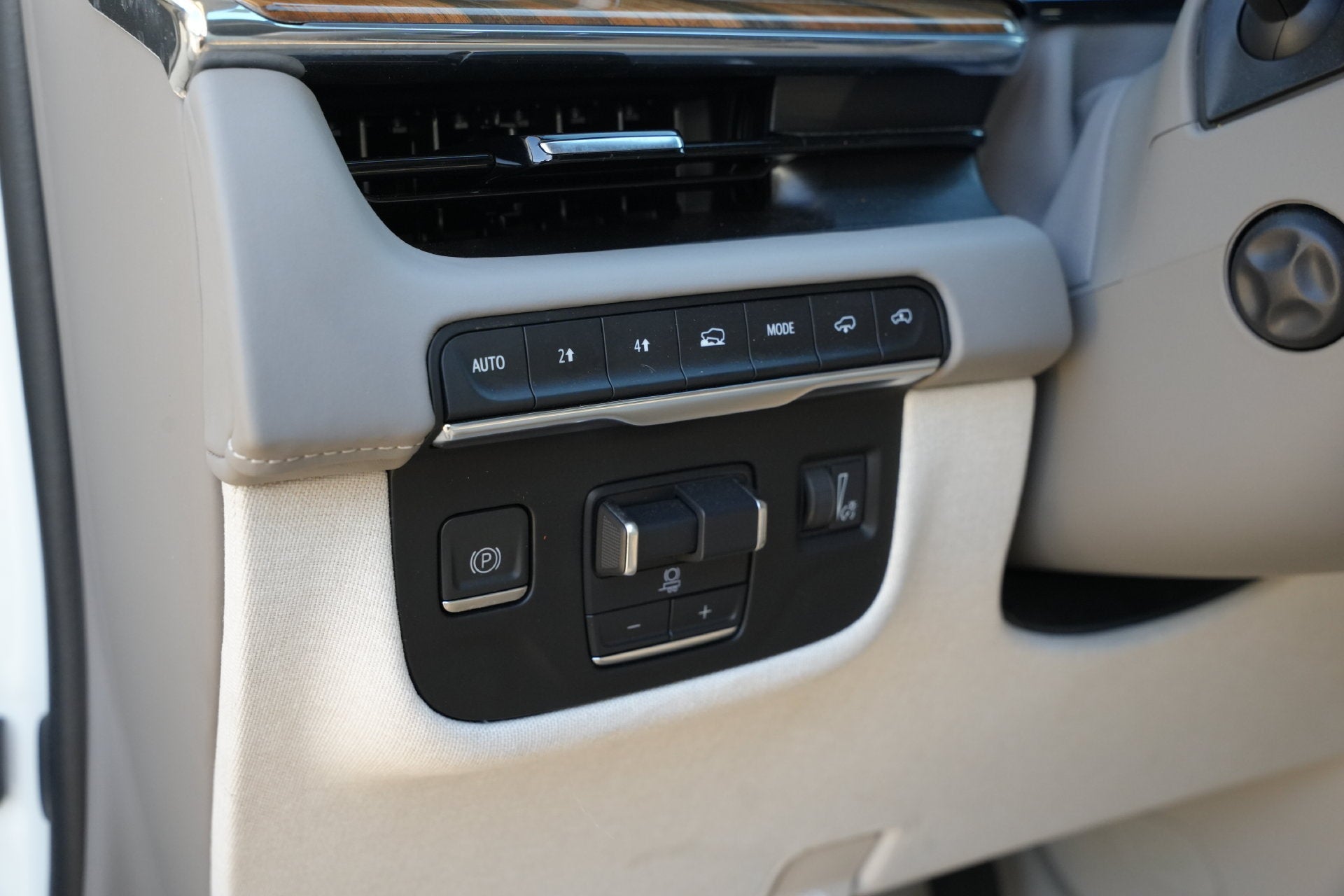 2024 Cadillac Escalade ESV Sport Platinum