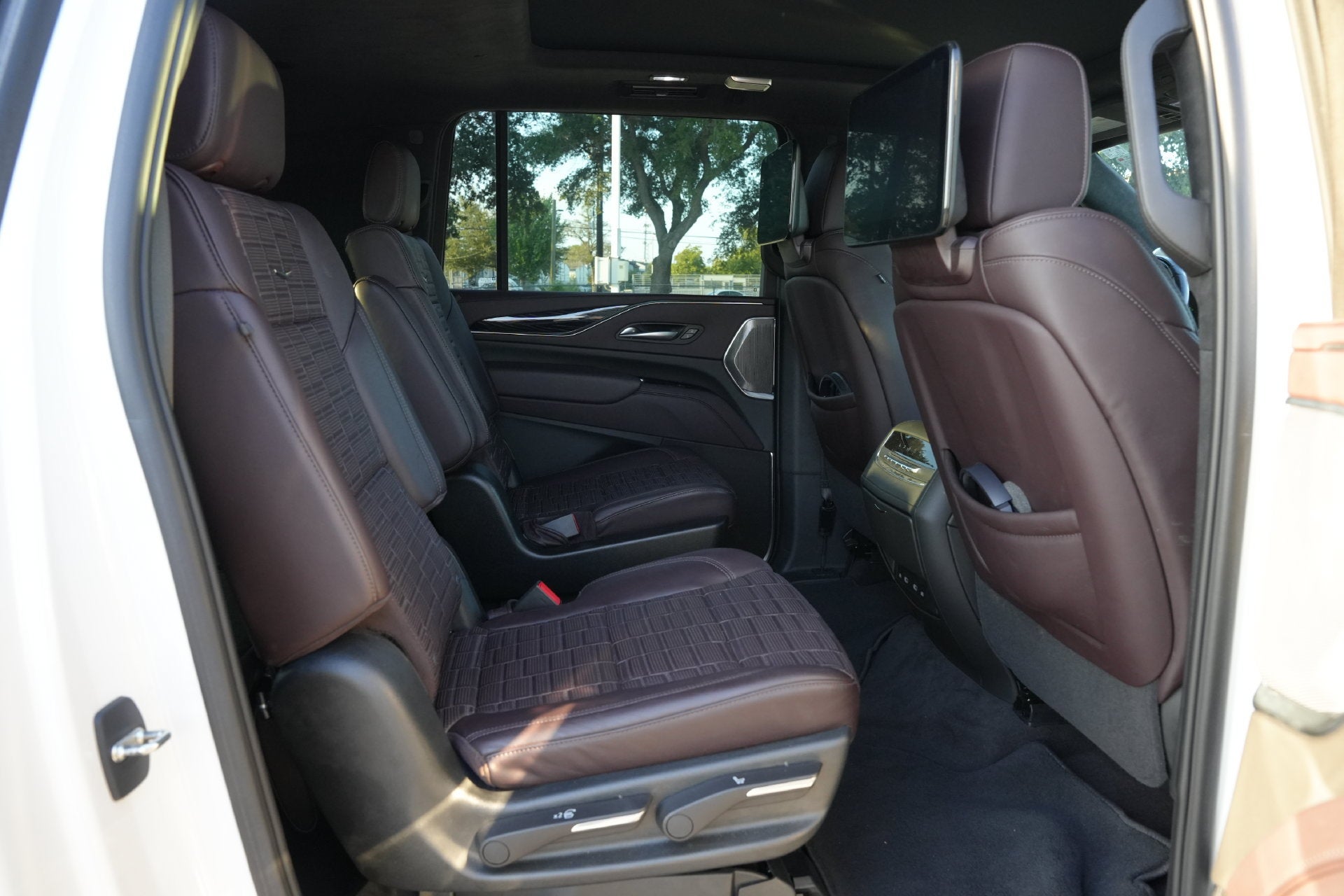 2023 Cadillac Escalade ESV AWD V-Series