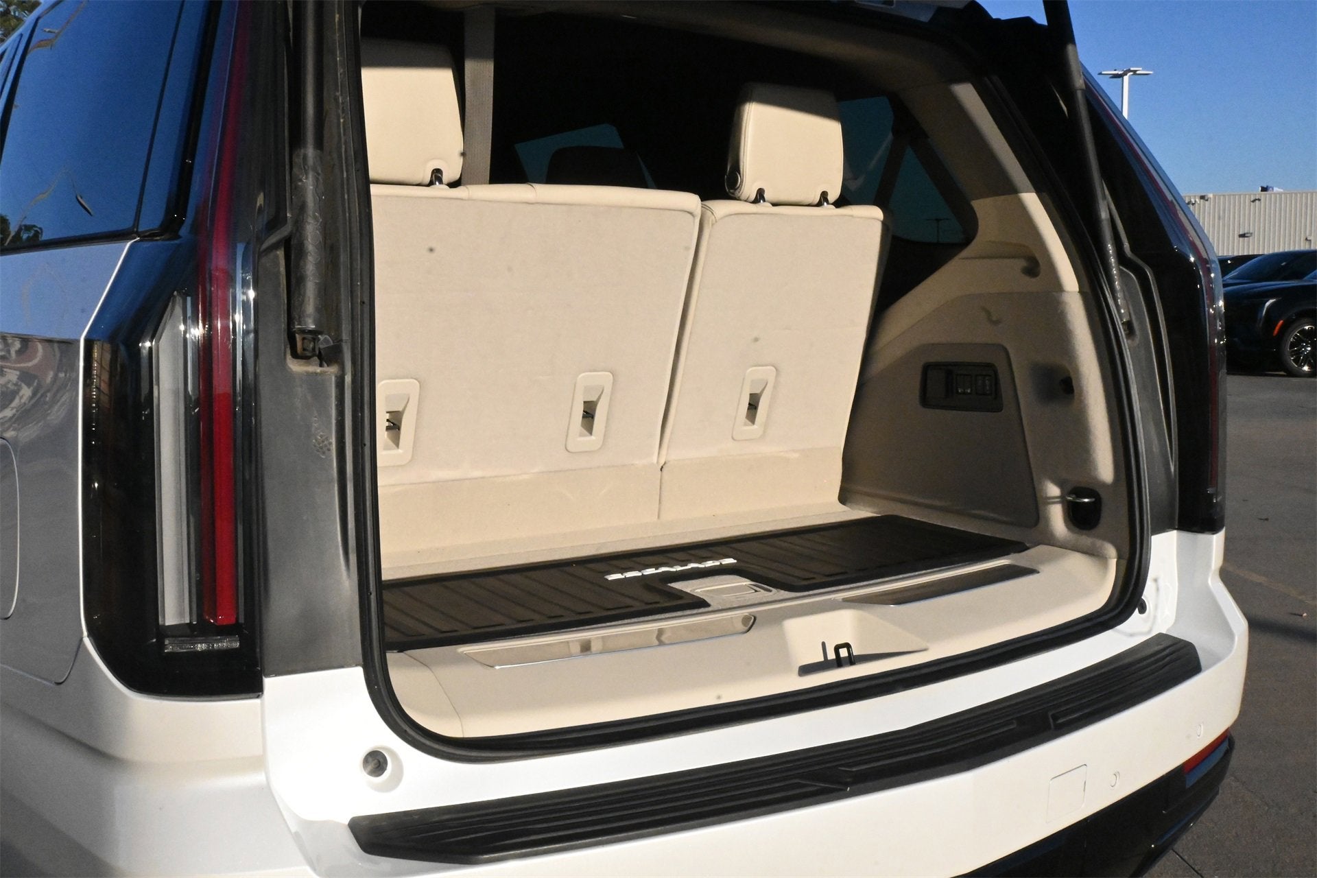 2025 Cadillac Escalade Sport Platinum